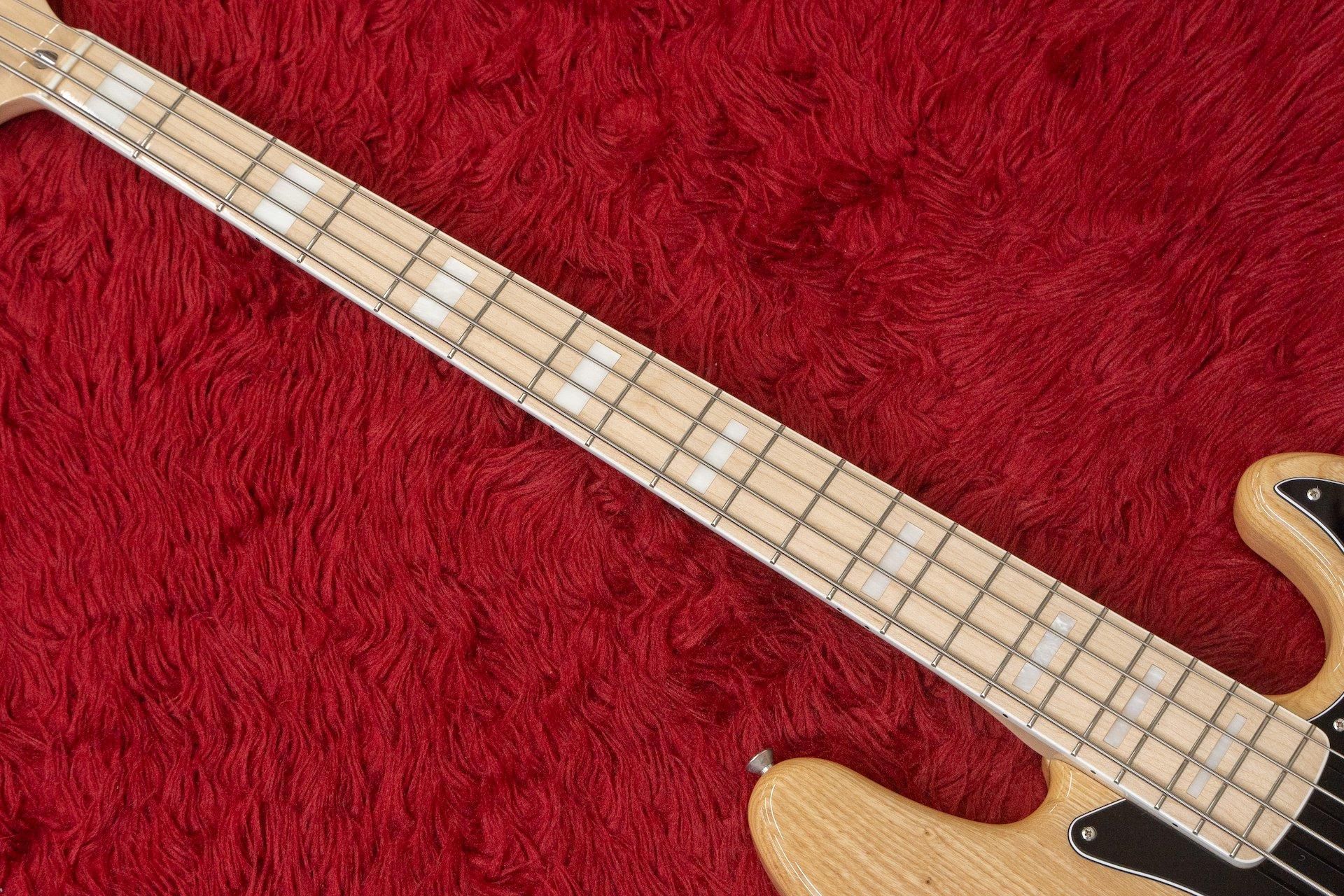used】Fender / MIJ Traditional II 70s Jazz Bass NT 2022 4.075kg