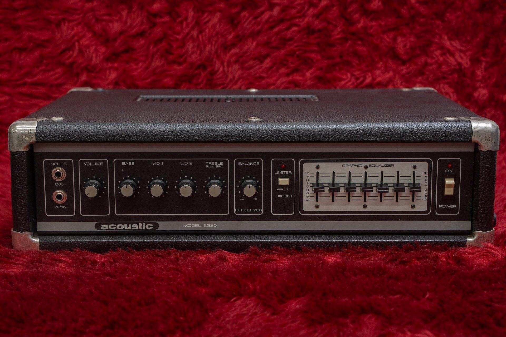 used】Acoustic / B220 Bass Amp 220W【GIB横浜】 - Geek IN Box