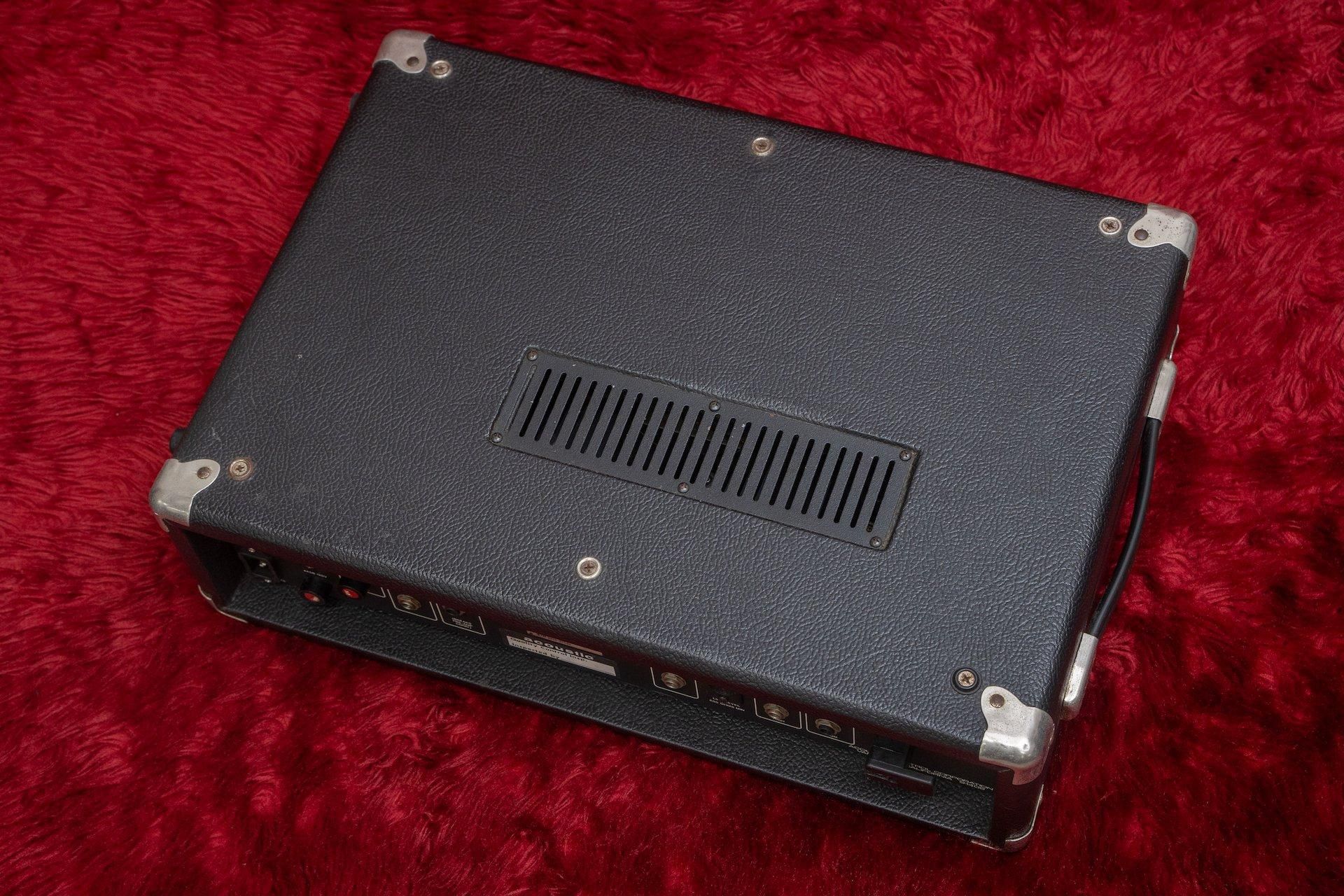 used】Acoustic / B220 Bass Amp 220W【GIB横浜】 - Geek IN Box