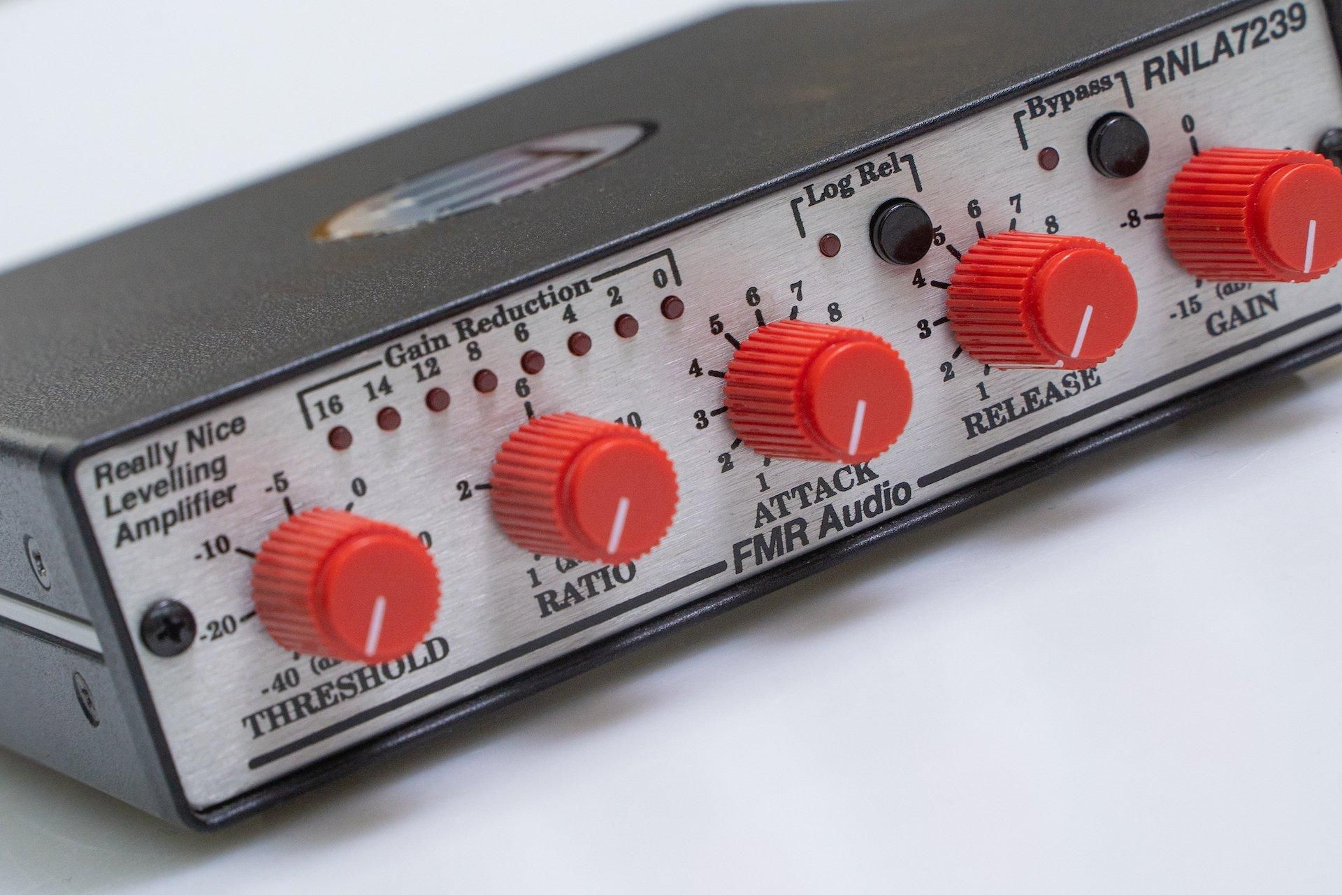 FIMR Audio RNLA7239 コンプレッサー 送料無料 used】FMR AUDIO / RNLA7239【GIB横浜】 - Geek IN Box
