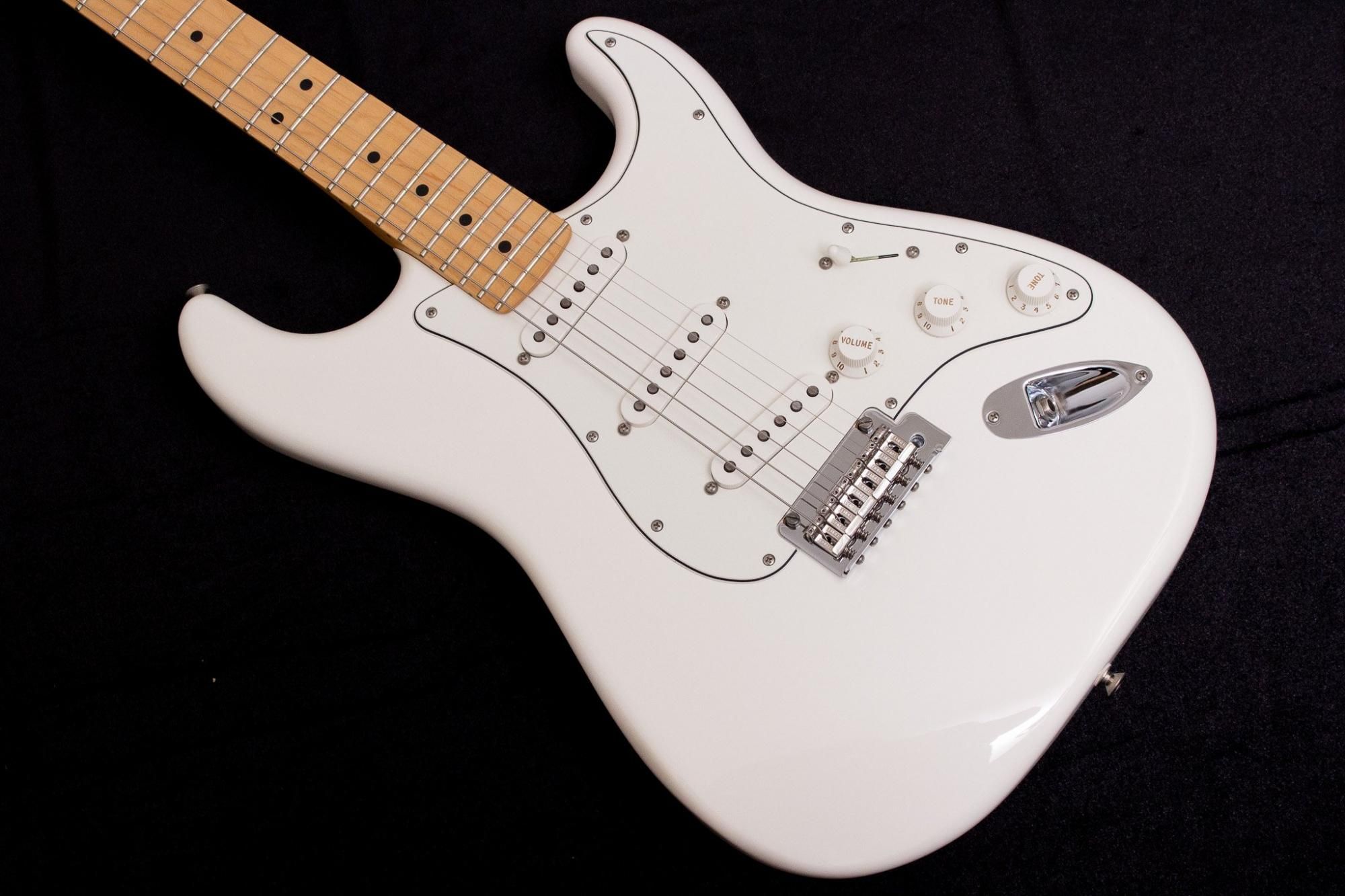 used】Fender / MEX Player Stratocaster Polar White used】Fender / MEX Player Stratocaster Polar White