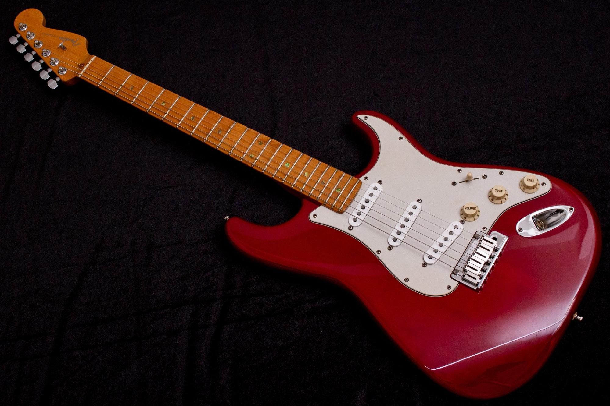used】Fender / American Deluxe Stratocaster Ash Mod Red #DN823240