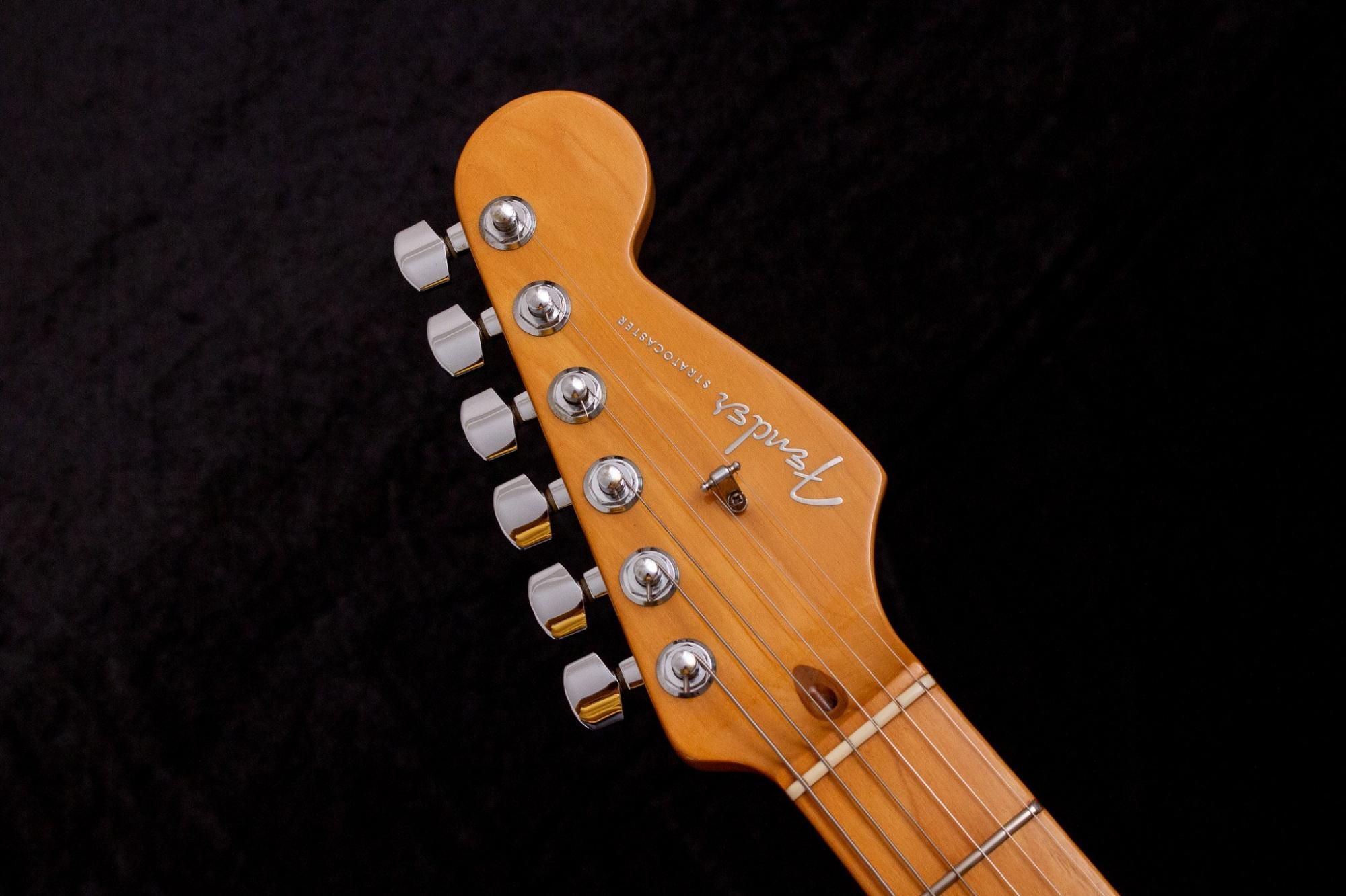 ギター fender American Deluxe Stratocaster mod used】Fender / American Deluxe Stratocaster Ash Mod Red