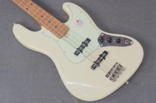 バッカス　ユニバース　フレットレスジャズベース　リフィニッシュ　そこそこ美中古品 バッカス？ ジャズベース リフィニッシュ そこそこ美中古品