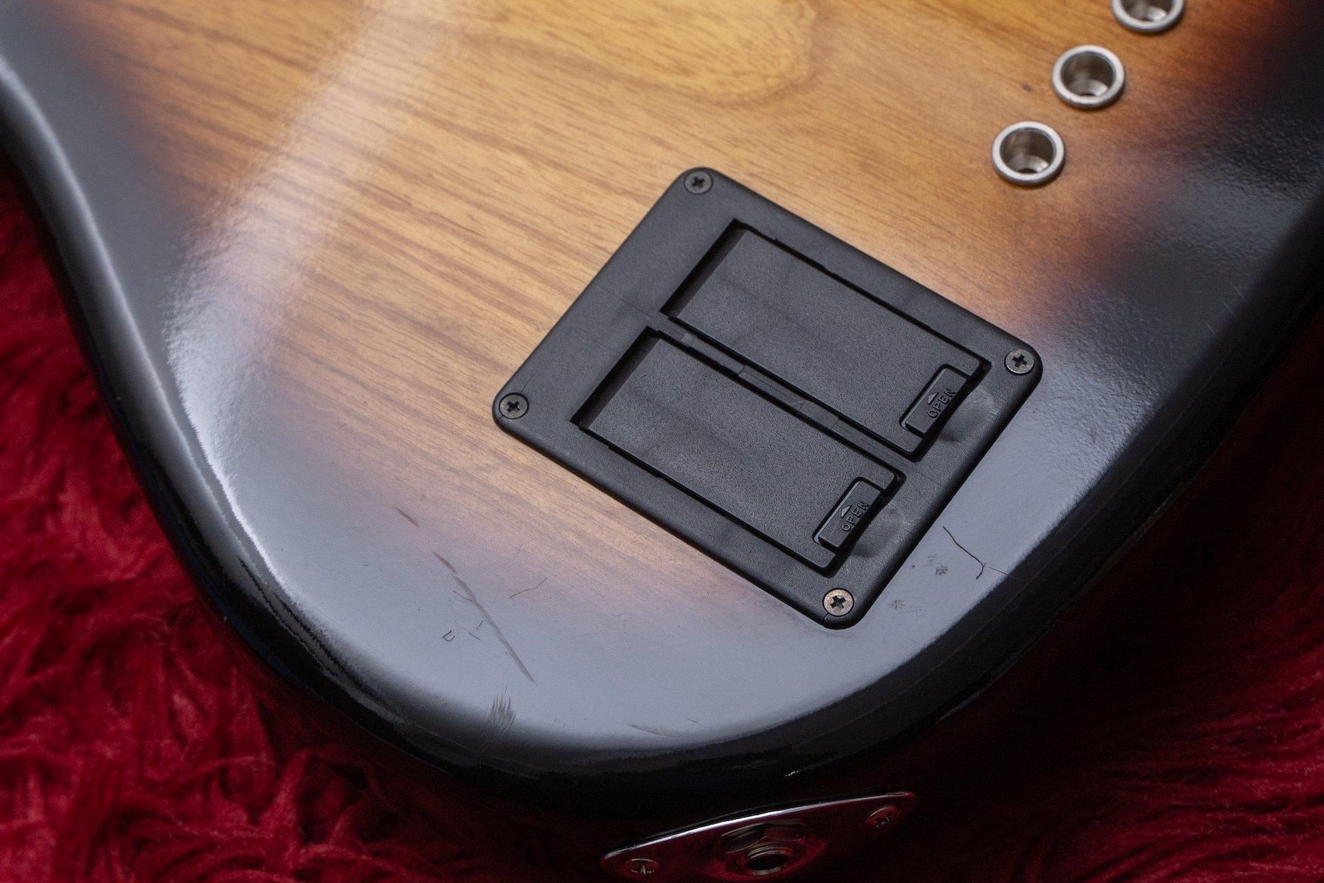used】Fender / Deluxe Jazz Bass V Kazuki Arai Edition 2021