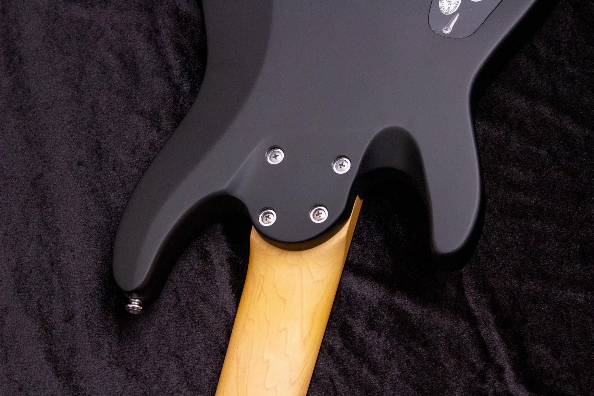 素敵な custom c-5 schecter ジャンク扱い 5弦 自作ピックガード ベース