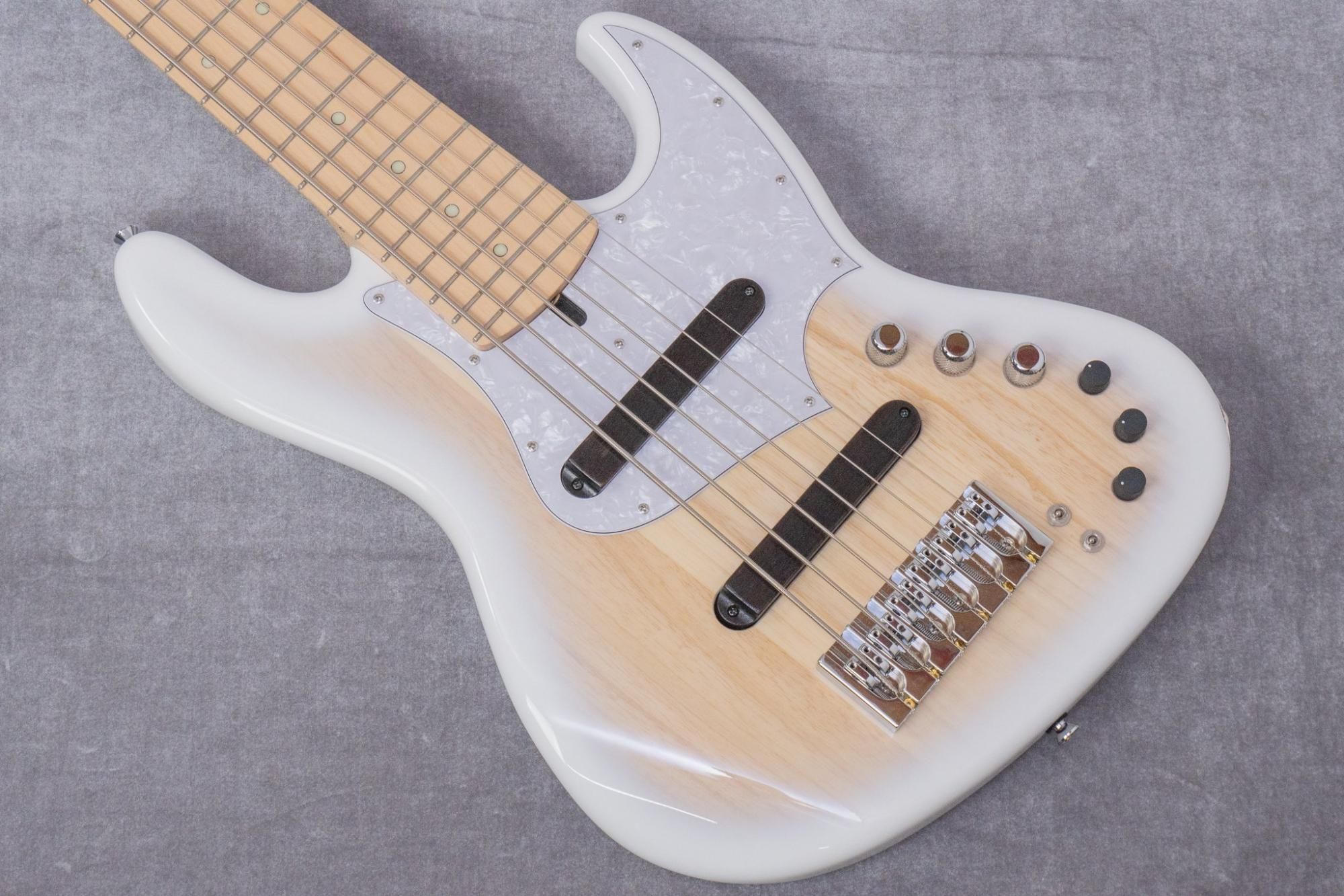 used】Xotic / XJ-1T 6st White Burst 2021 4.9kg #2311【GIB