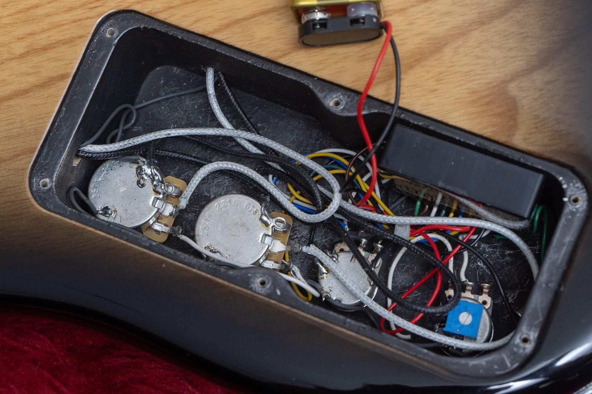 used】Sound Trade / JAZZ BASS 4st 4.40kg【GIB横浜】 - Geek IN Box