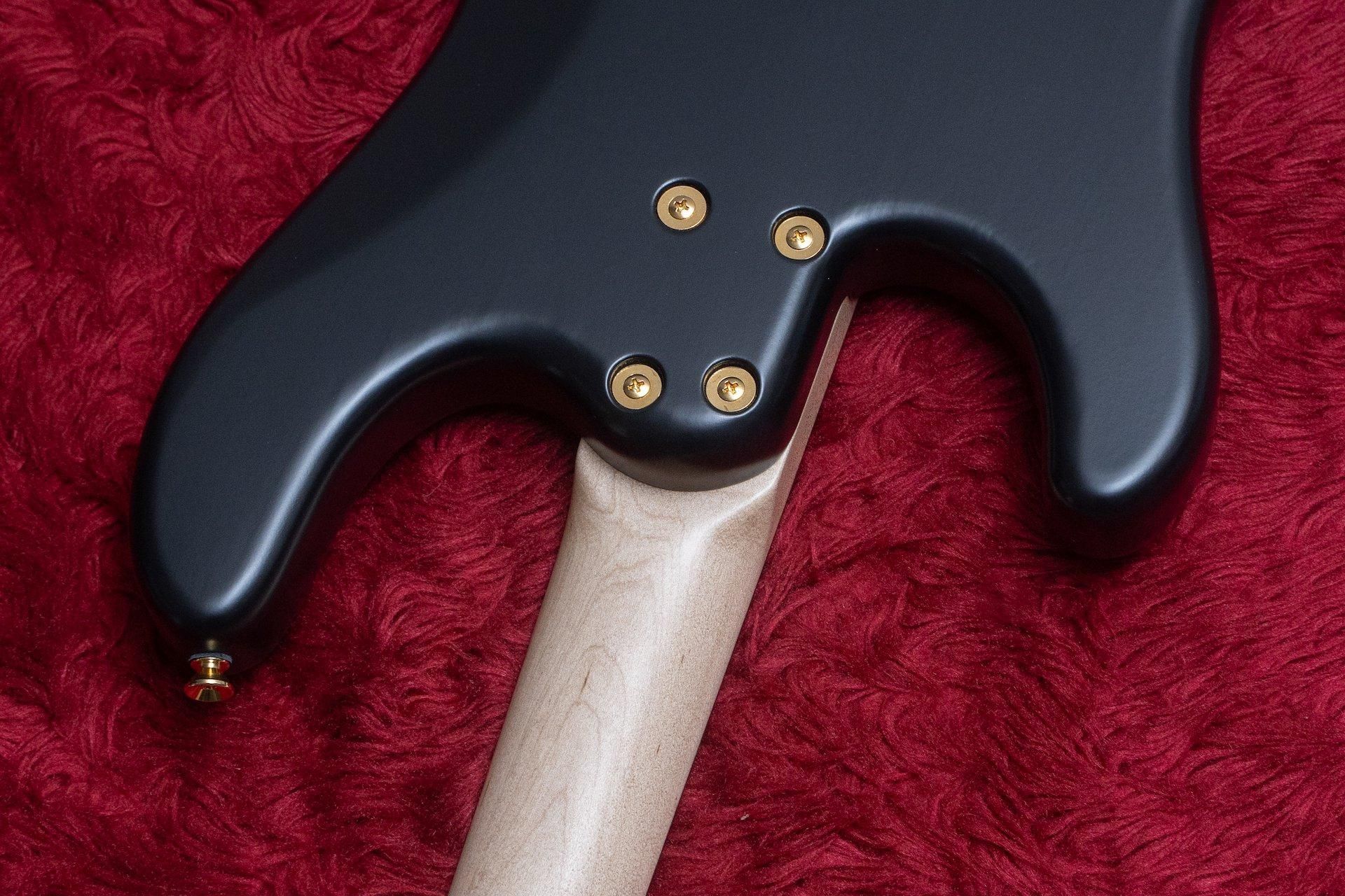 ベース FreedomCustomGuitarResearch Anthra 4st FreedomCGR/ Anthra-4st 入荷しました！｜島村楽器 プレ葉ウォーク浜北店