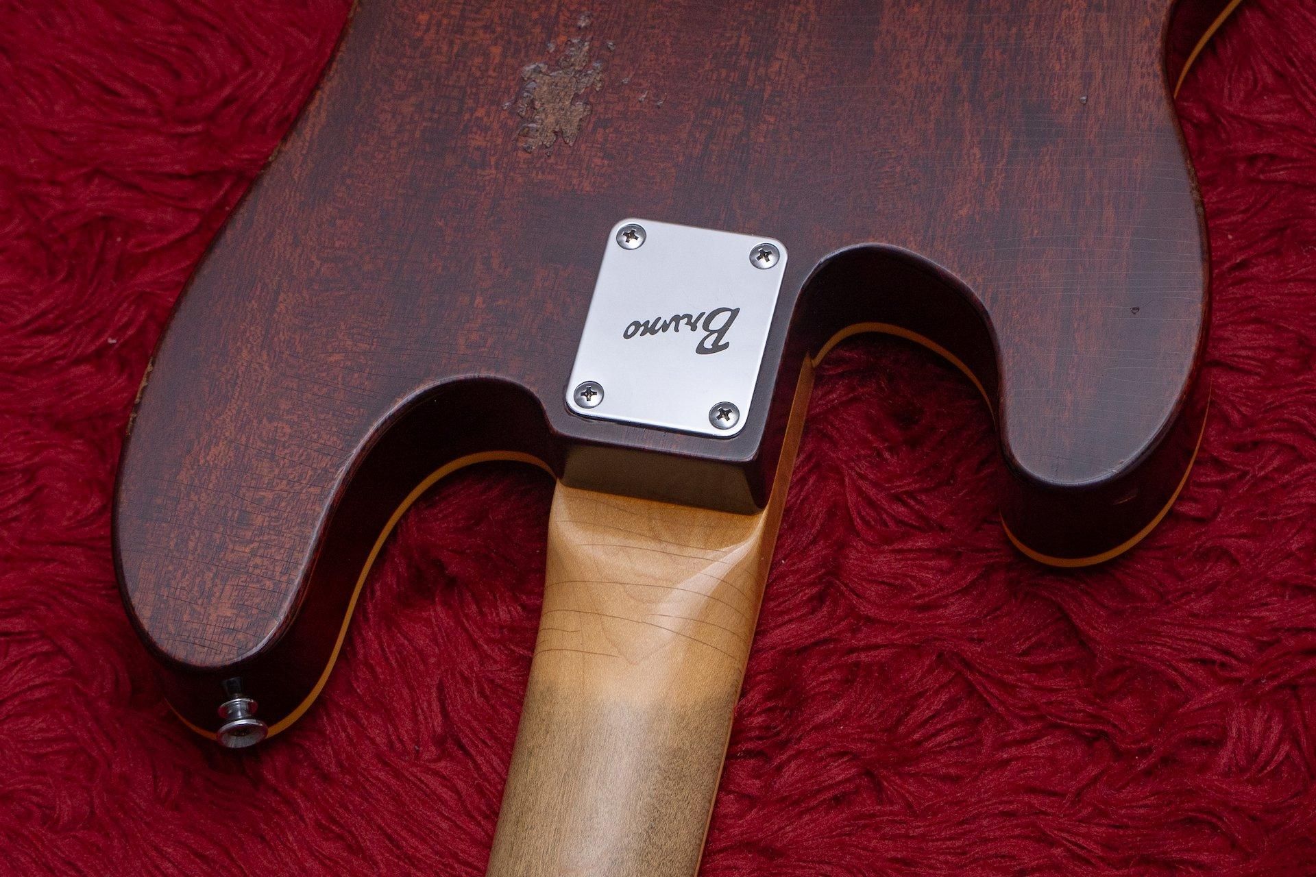 ベース Bruno guitars Telebird Bruno Guitars TN-295 is the special guitar for me.
