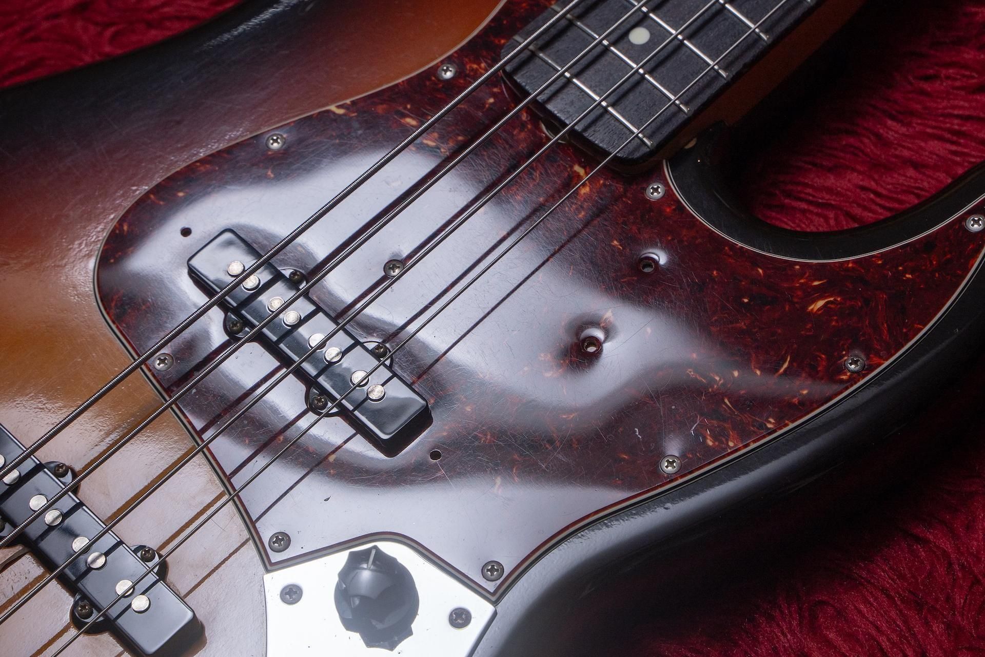 used】Fender Japan / JB62 3Tone Sunburst 4.250kg #JV85002 used】Fender Japan / JB62 3Tone Sunburst 4.250kg #JV85002
