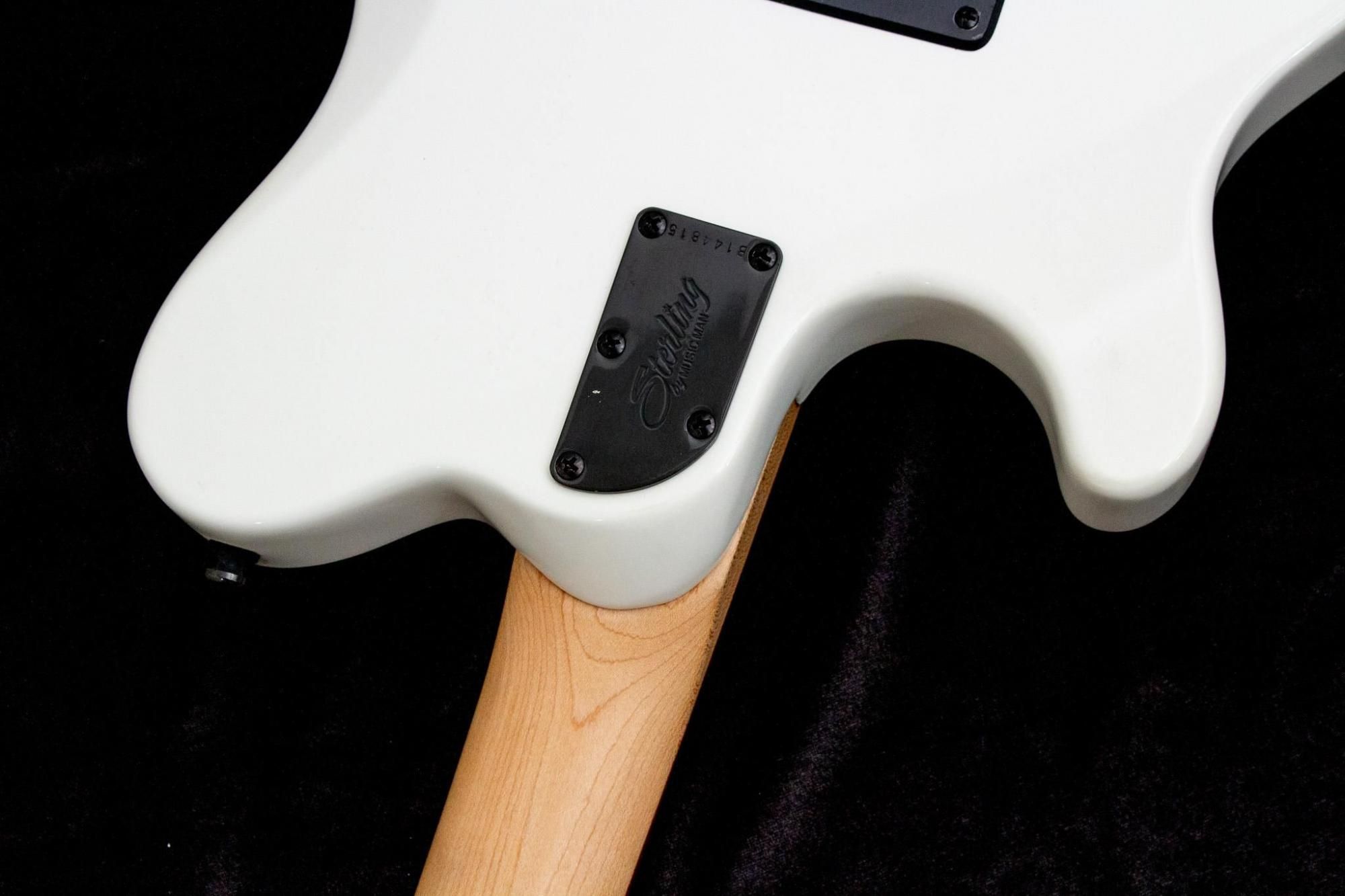 outlet】Sterling by MusicMan / SUB AXIS WHITE #B144815 3.615