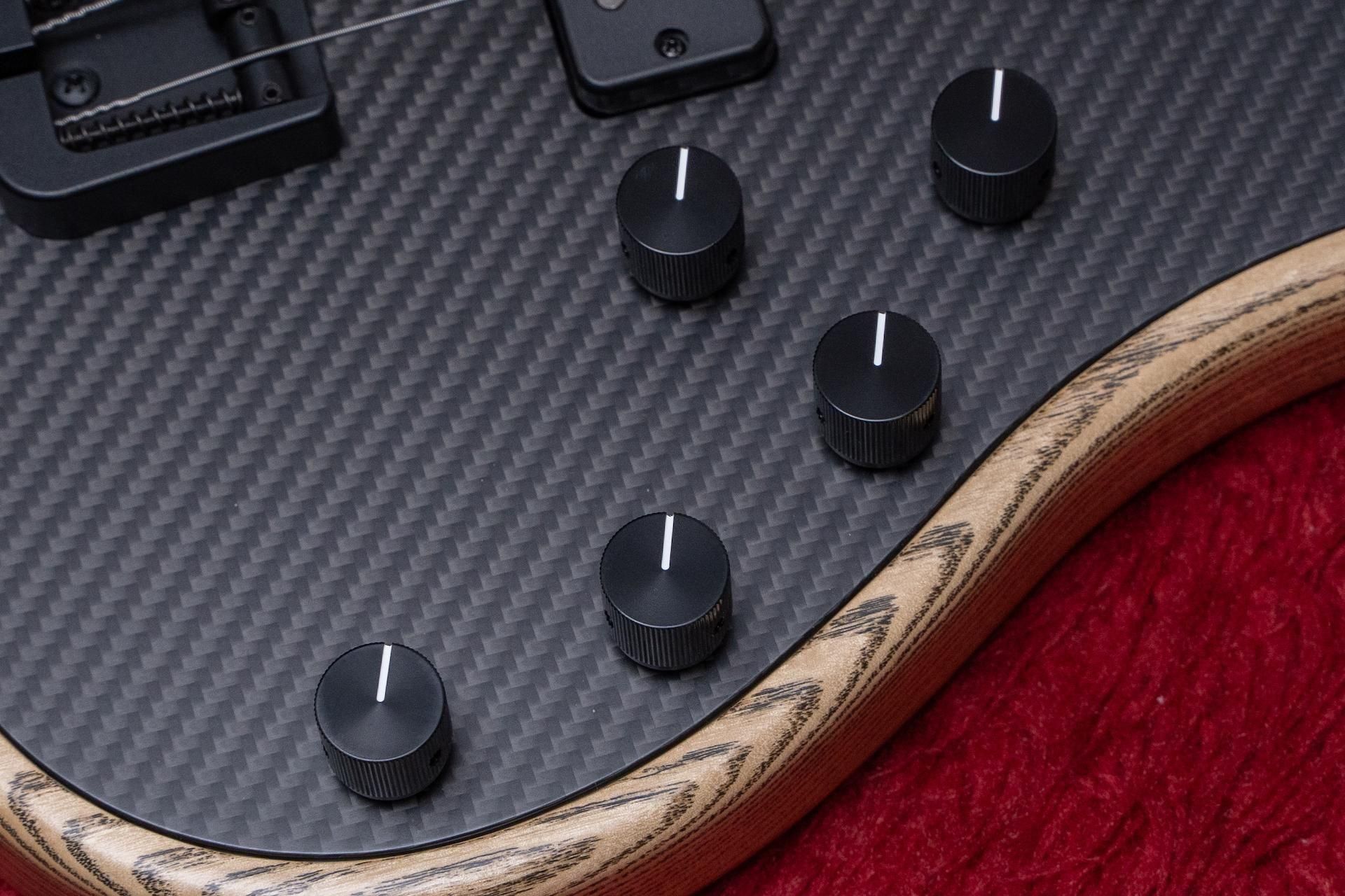 new】Alusonic / J-Special Deluxe 5 Custom Shop Carbon 3.645 new】Alusonic / J-Special Deluxe 5 Custom Shop Carbon 3.645