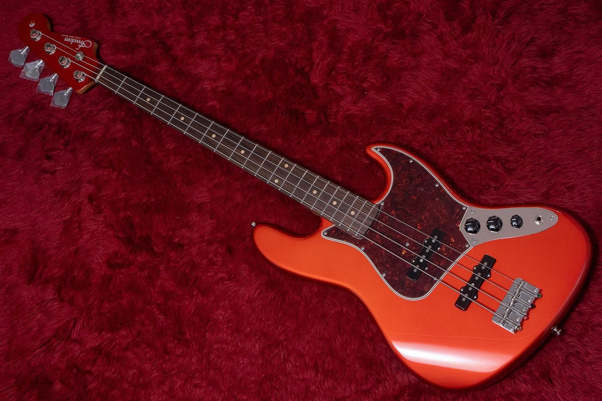 FREEDOM CUSTOM GUITAR RESEARCH エレキベース @ Retro JB 4st