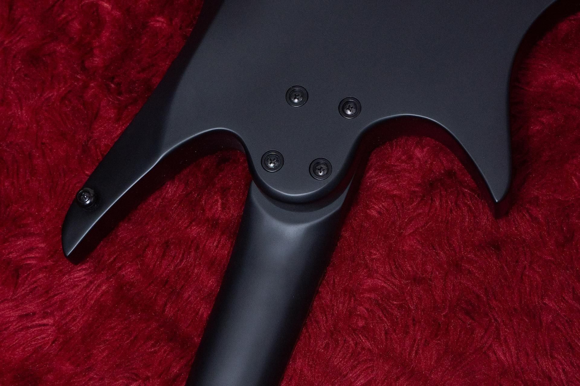 【エレキベース】HEX Guitars NB300ブラック(エリクサー張り) HEX Guitars NB300 Black（新品/送料無料）【楽器検索デジマート】