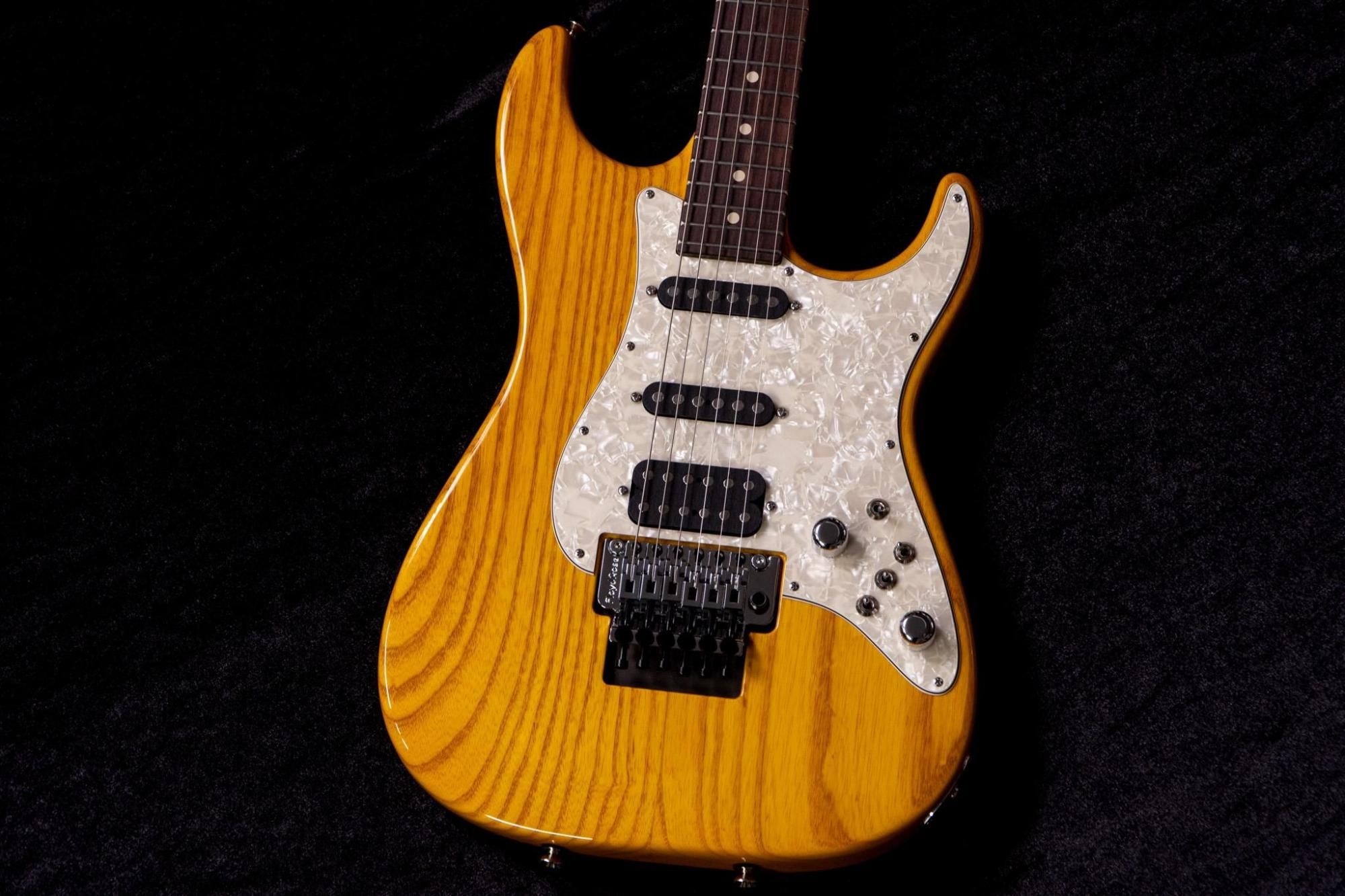 new】Tom Anderson Guitarworks / The Classic Transparent Yellow/R