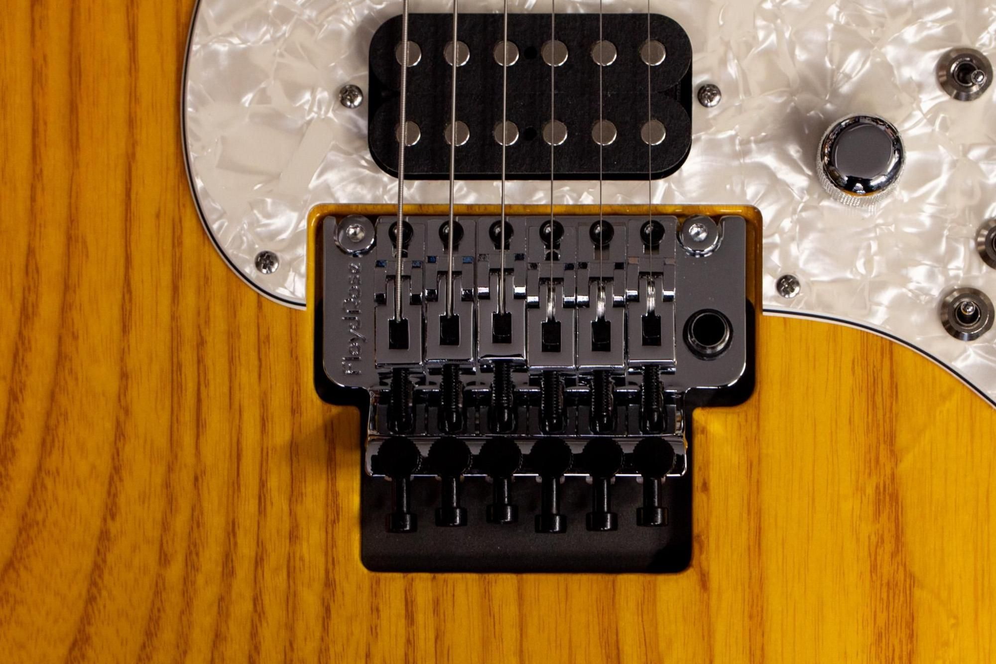 new】Tom Anderson Guitarworks / The Classic Transparent Yellow/R