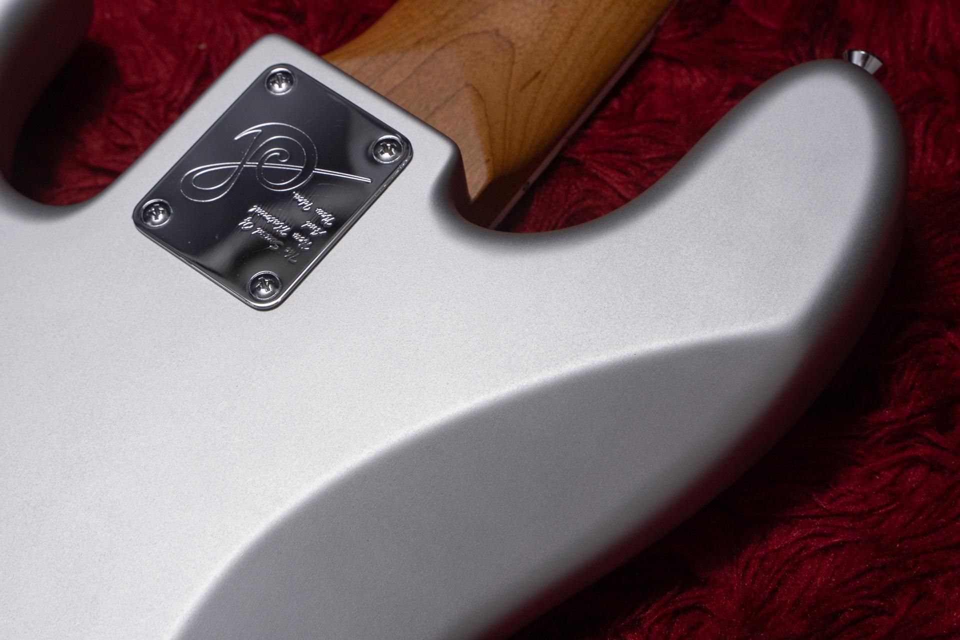 Sago Classic Style J5 silver 5弦ベース 美品! Style J5-Custom | Sago New Material Guitars