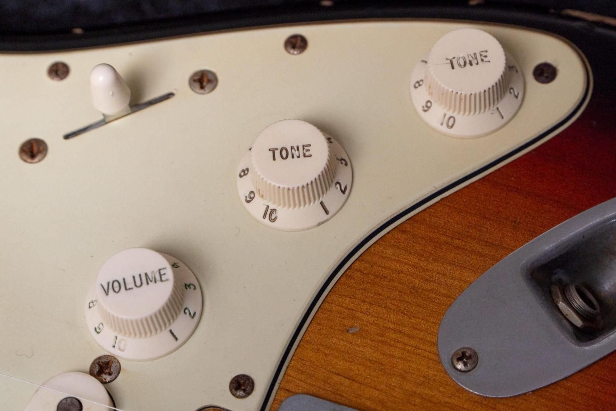 used】Fender / Mex Road Worn 60s Stratocaster 2009 used】Fender / Mex Road Worn 60s Stratocaster 2009