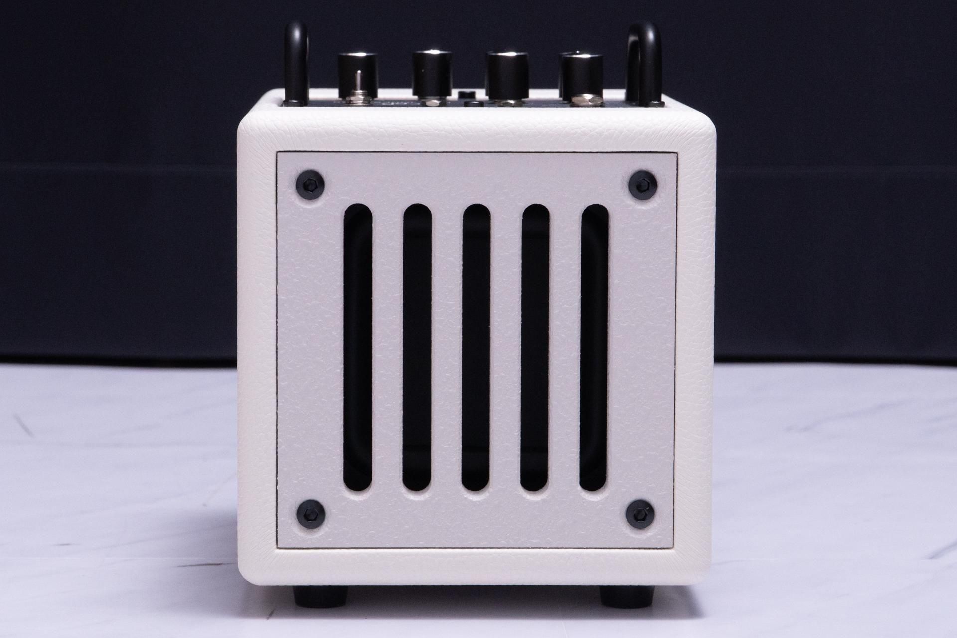 Phil Jones Bass NANOBASS X4 ホワイト mt0130549_m.jpg