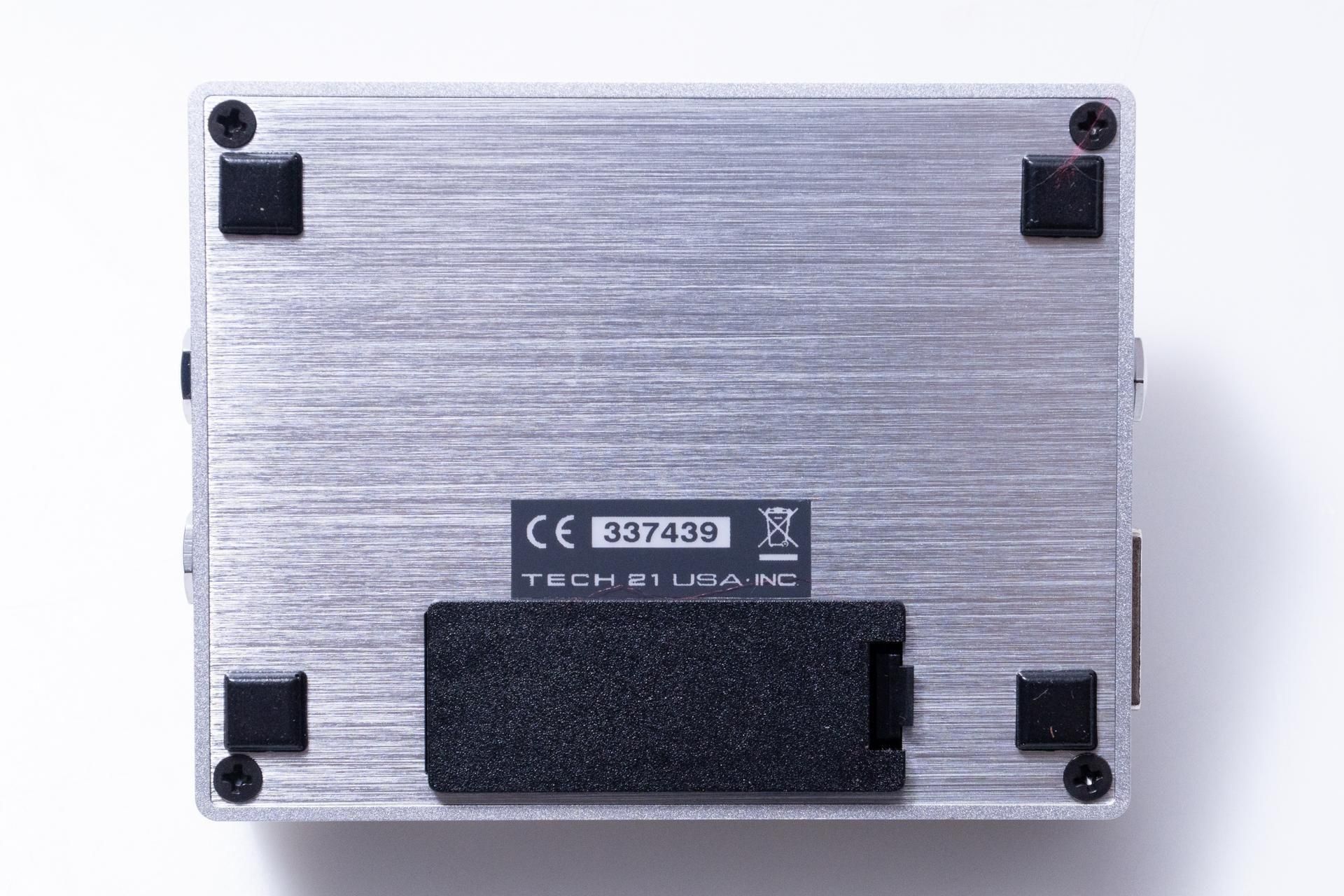 ベース TECH21 BASS D DI V2 30th Tech 21 SansAmp Bass Driver DI V2 Pedal | Sweetwater