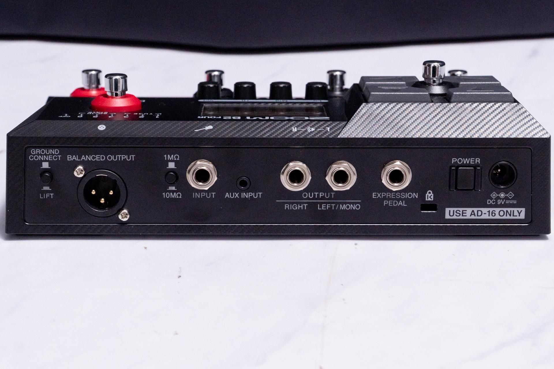ZOOM B2 FOUR ｜イケベ楽器店オンラインストア