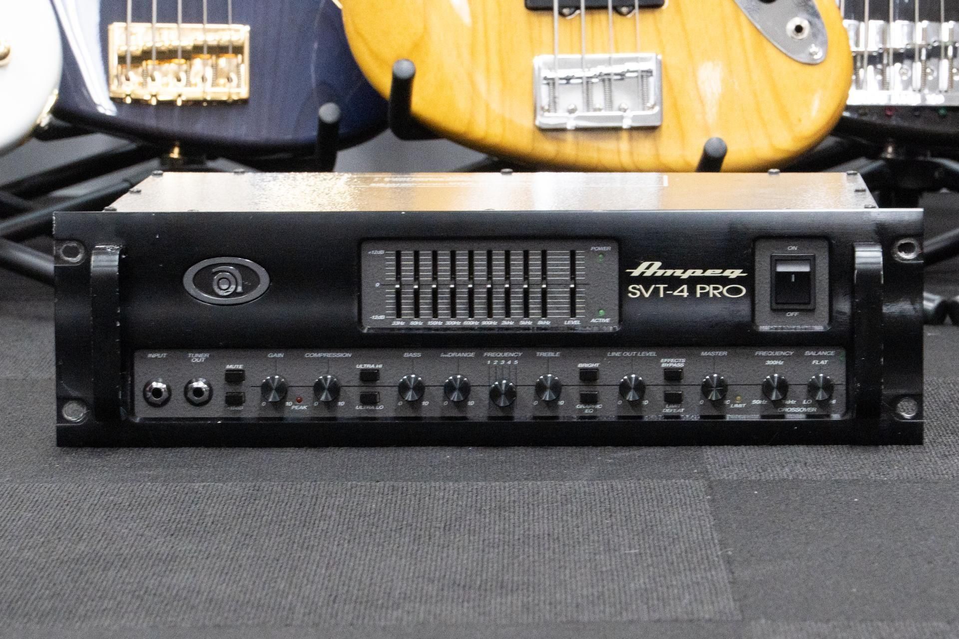 used】AMPEG / SVT-4PRO Headamp 1200W(4Ω)・900W(8Ω)【GIB横浜