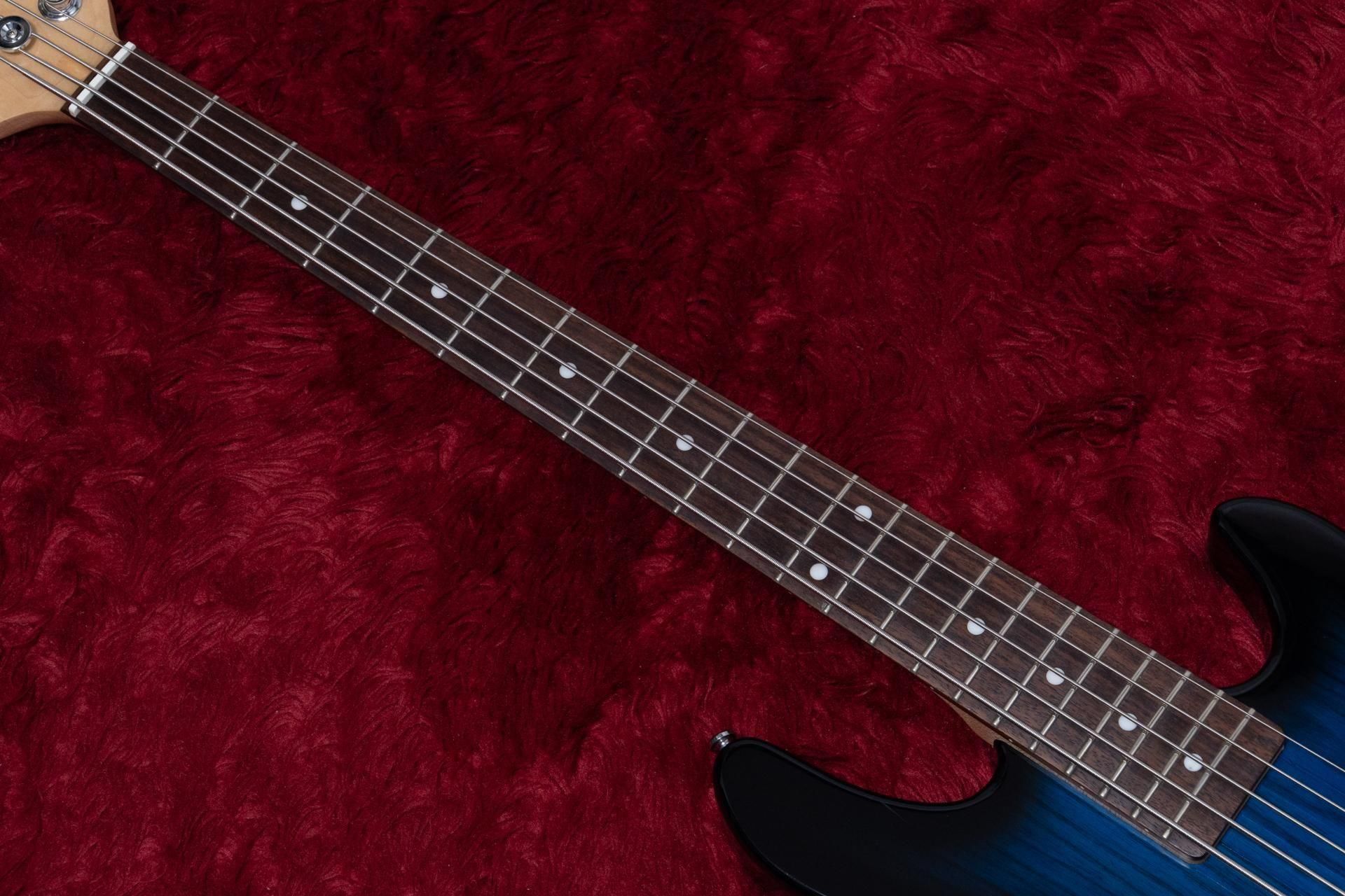 used】G&L / G&L Tribute Series L2500 Blue Burst 4.655kg