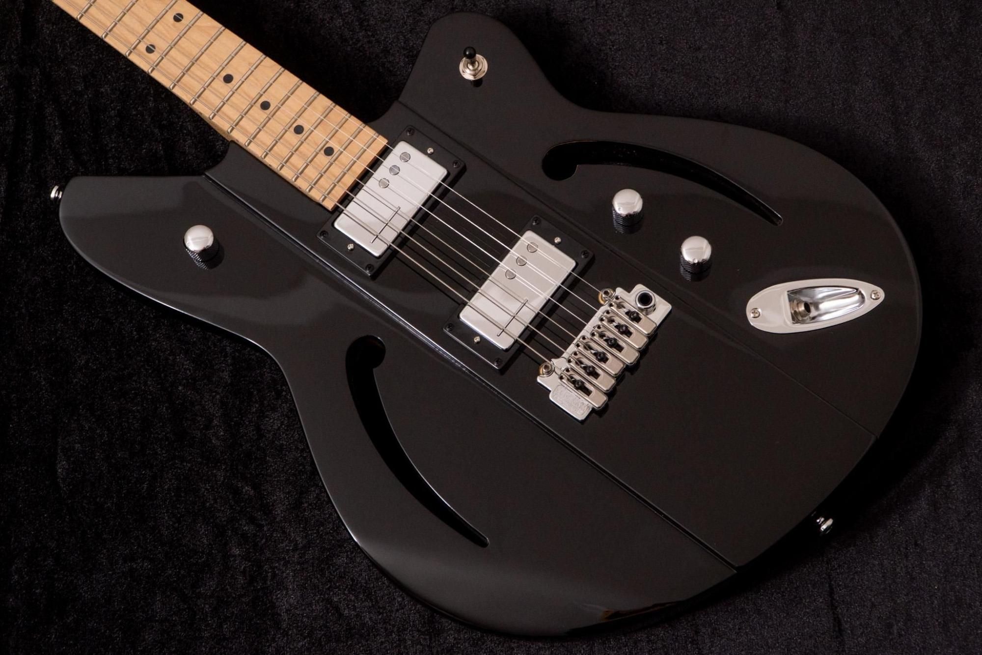 【new】Reverend Guitars / Airsonic W Midnight Black 3.68kg #60865【TONIQ横浜】