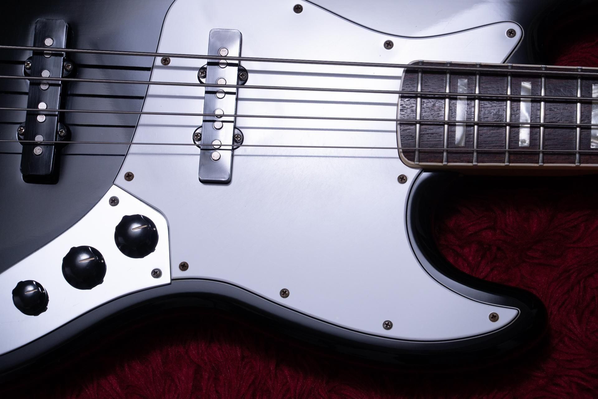 used】Fender / Classic 70s Jazz Bass BLK 2007 4.210kg