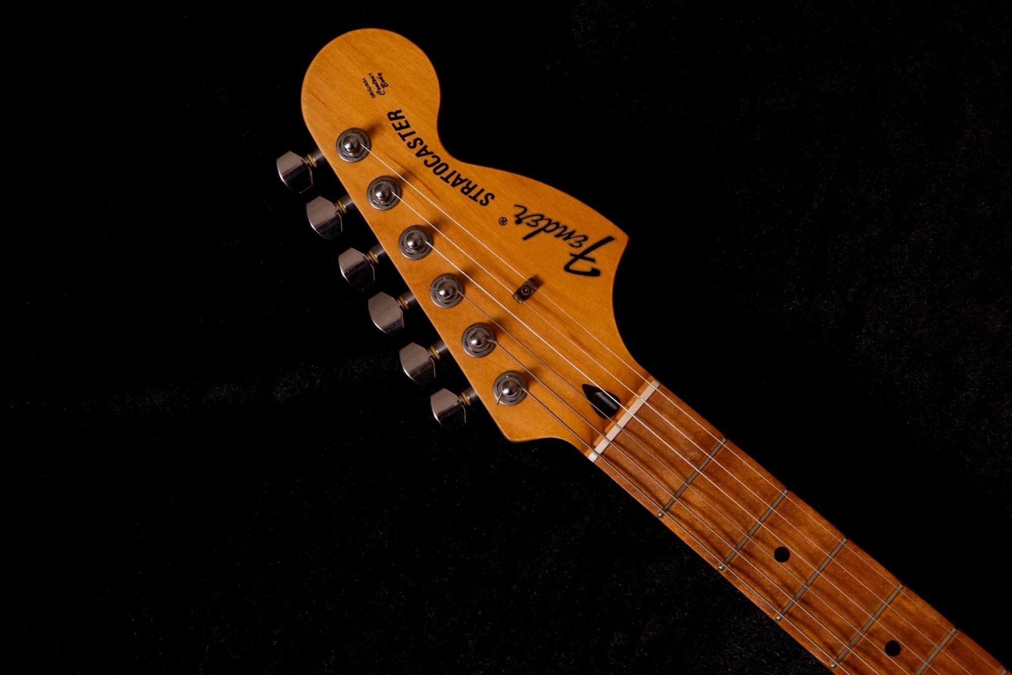 Fender Japan 1993～1994 ムスタング ケース付 試奏動画あり Fender Japan 1993～1994 ムスタング ケース付 試奏動画あり