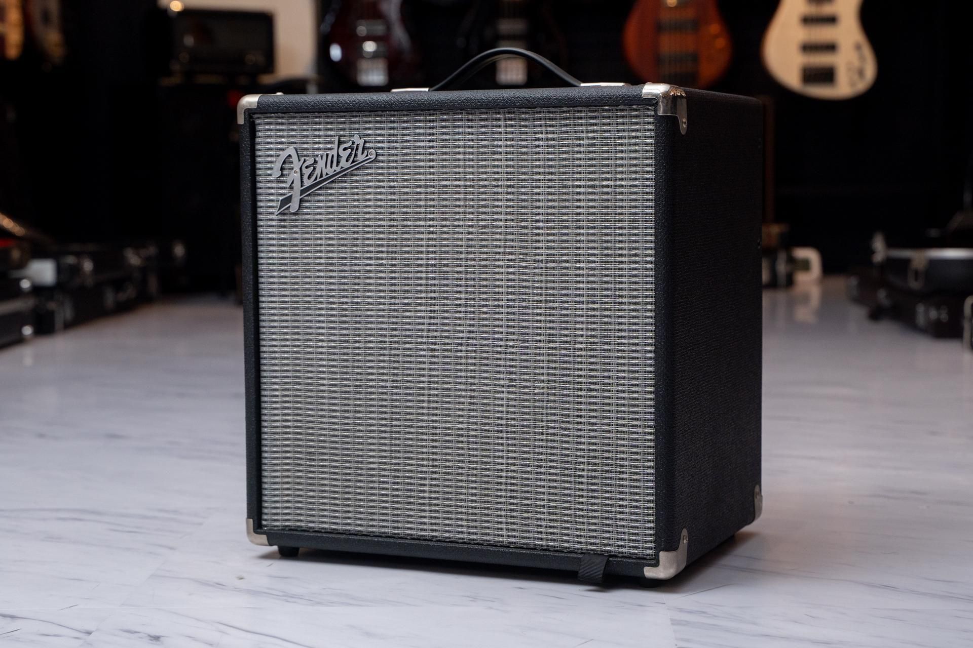 ❤️セール中❤️本日21時頃終了 フレットレスベース　サミック製　新品弦交換済み mt0130225.jpg