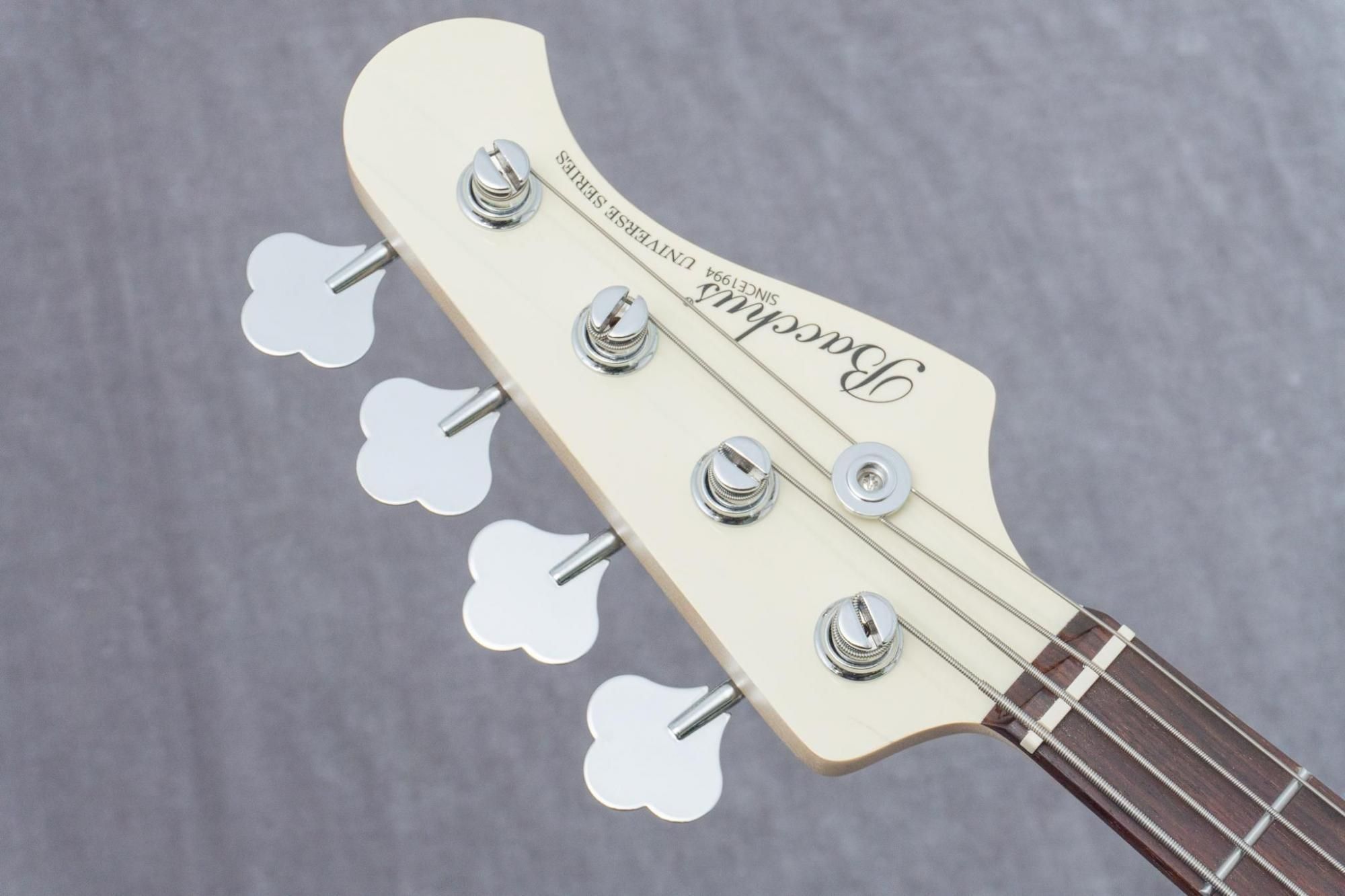 日本有名メーカーBacchus Universe Series ギター ホワイト Bacchus バッカス universe ユニバース エレキギター ホワイト BACCHUS