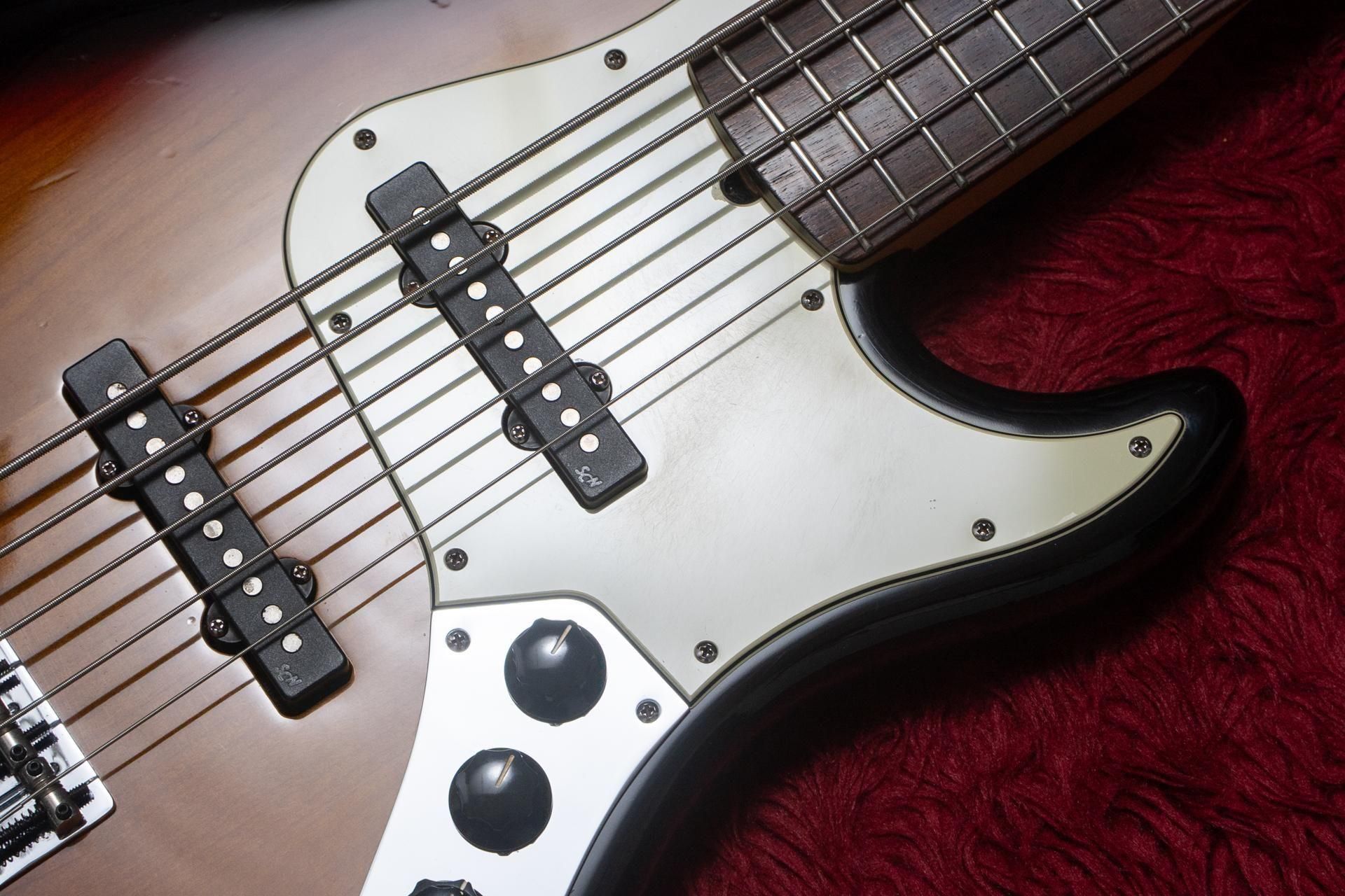 used】Fender / American Deluxe Jazz Bass V 3CS 2007 4.050kg