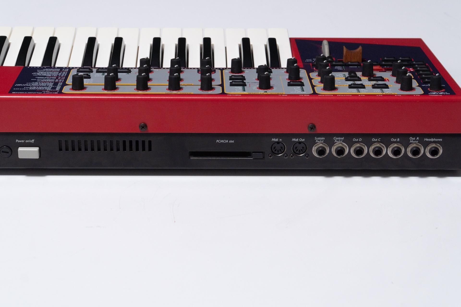 used】Clavia / Nord Lead2【GIB横浜】 - Geek IN Box