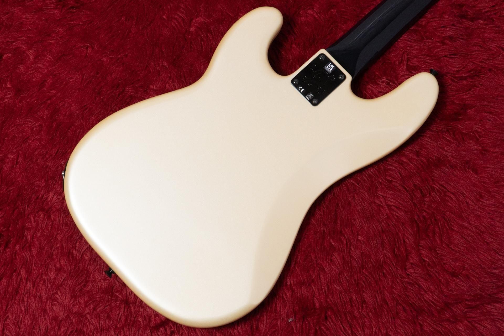 used】Fender / Duff McKagan Deluxe Precision Bass White Pearl 2023