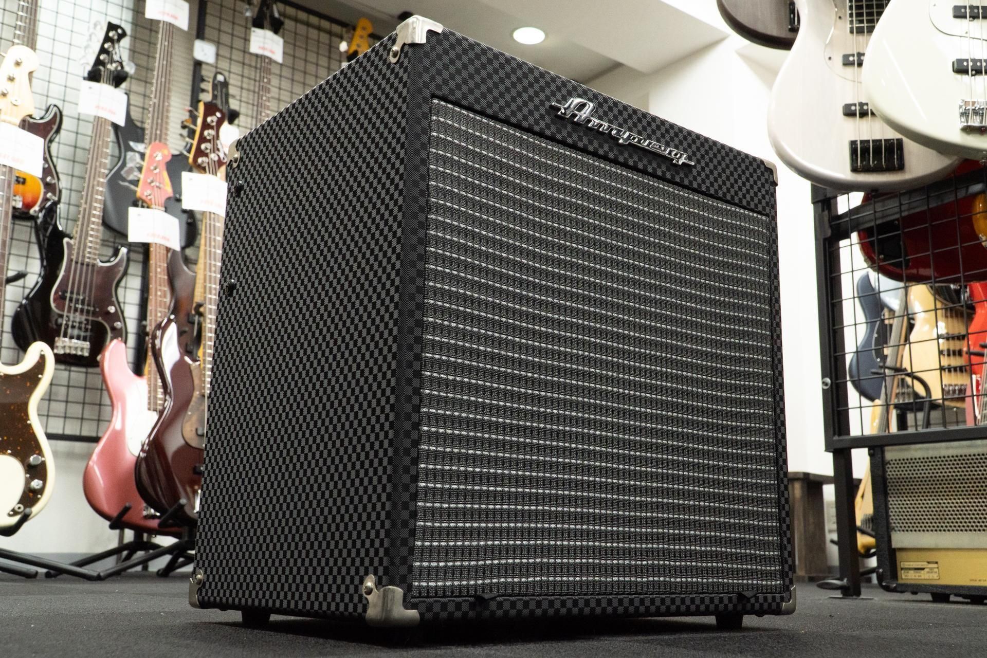 used】Ampeg / RB-108 Rocket Bass 30W【GIB横浜】 - Geek IN Box