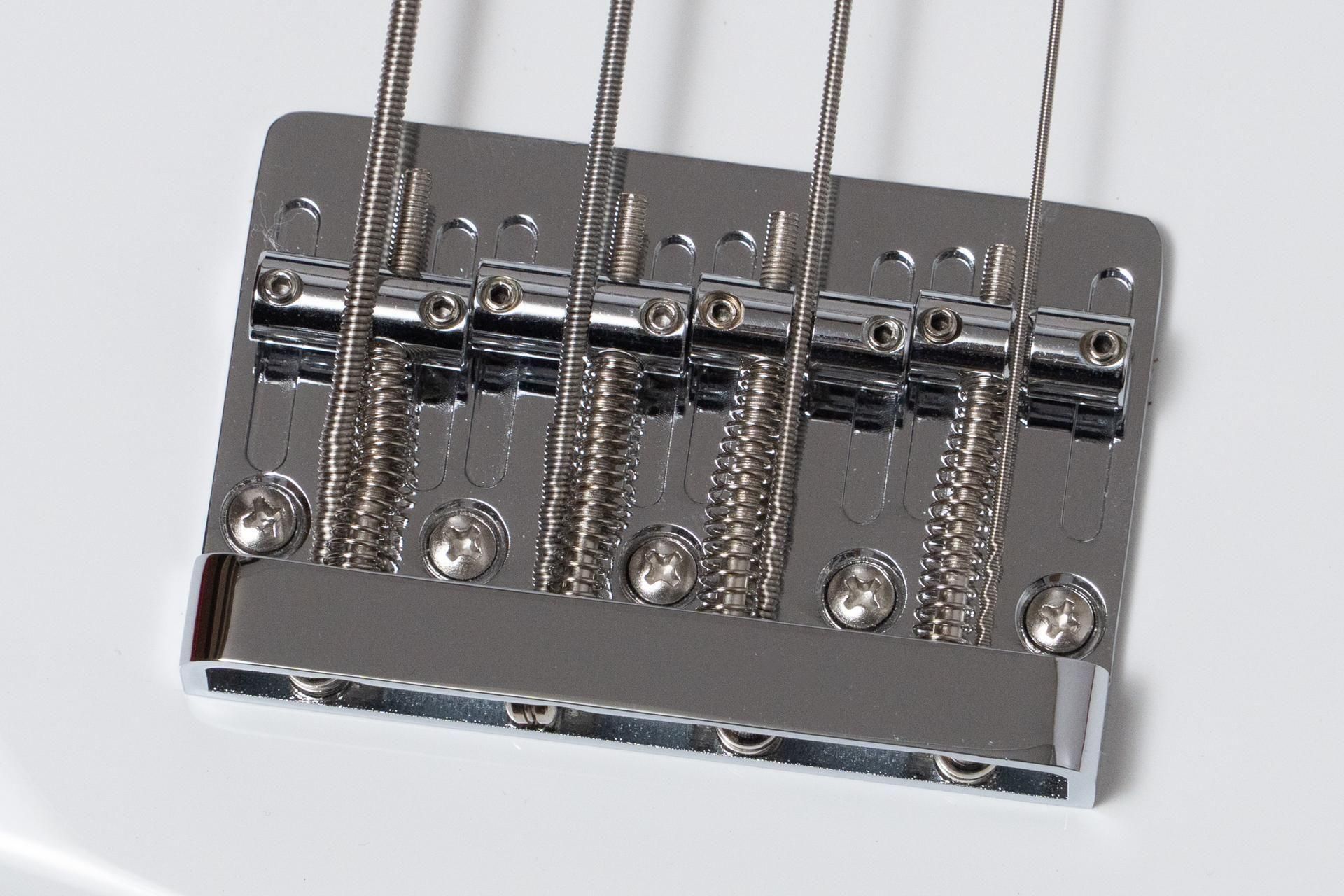 new】woofy basses / ONE series Cavalier 4 White - Geek IN Box