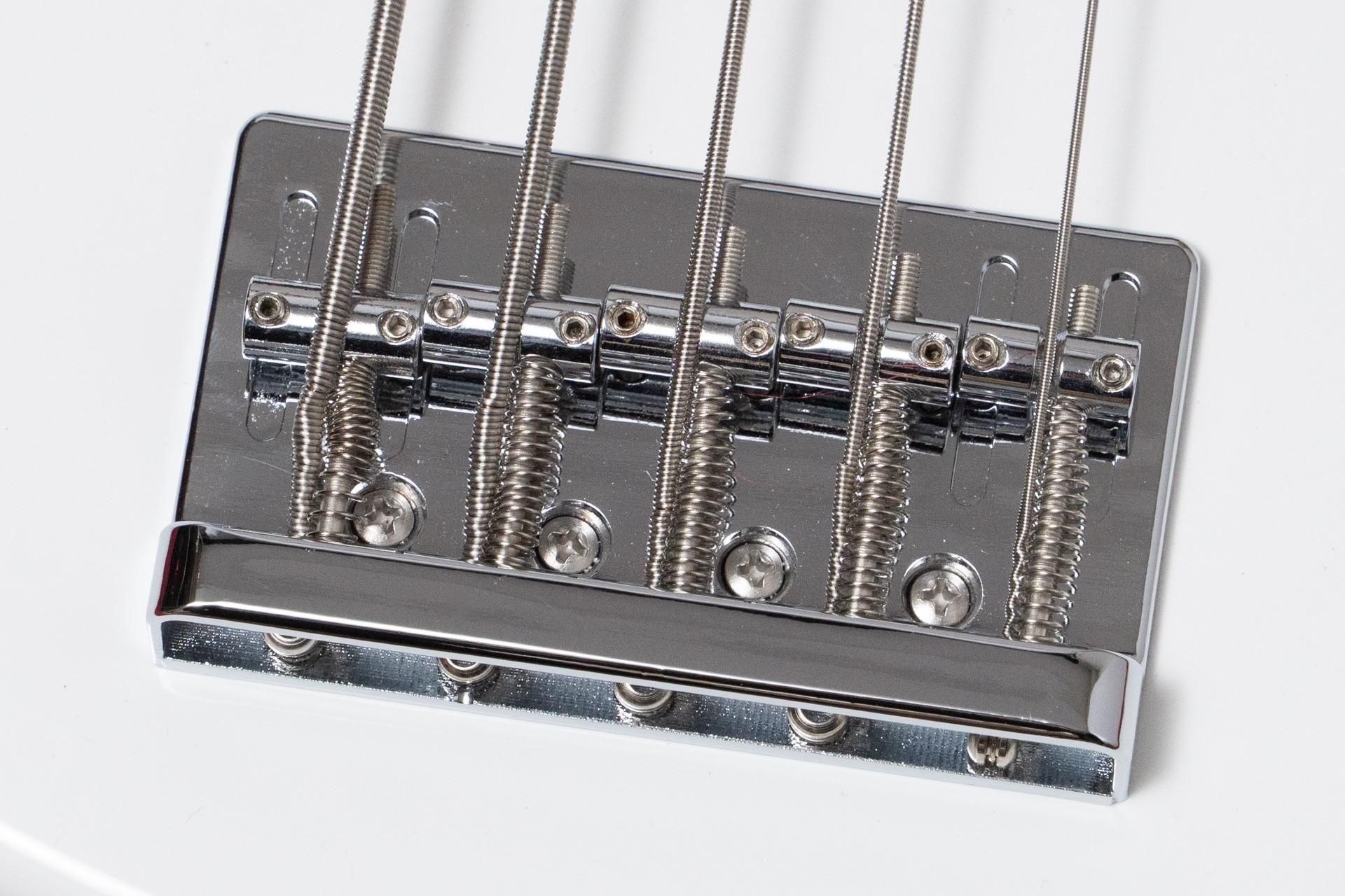 new】woofy basses / ONE series Hank 5 M White - Geek IN Box