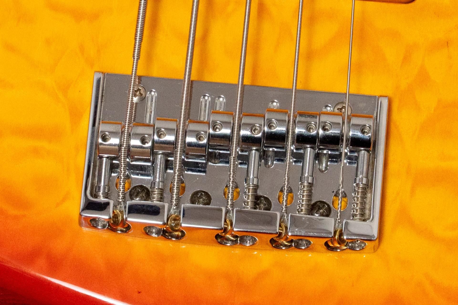 ベース Bossa tribute TOBJ5 used】Real Bossa Design / Tribute TOBJ-5R Cherry Burst 3.910kg