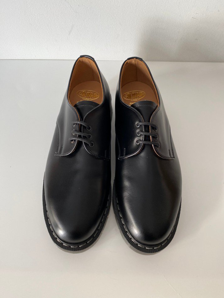 SOLOVAIR<br />THE 3EYE GIBSON SHOE WITH KILTIES / BLACK
<img class='new_mark_img2' src='https://img.shop-pro.jp/img/new/icons14.gif' style='border:none;display:inline;margin:0px;padding:0px;width:auto;' />