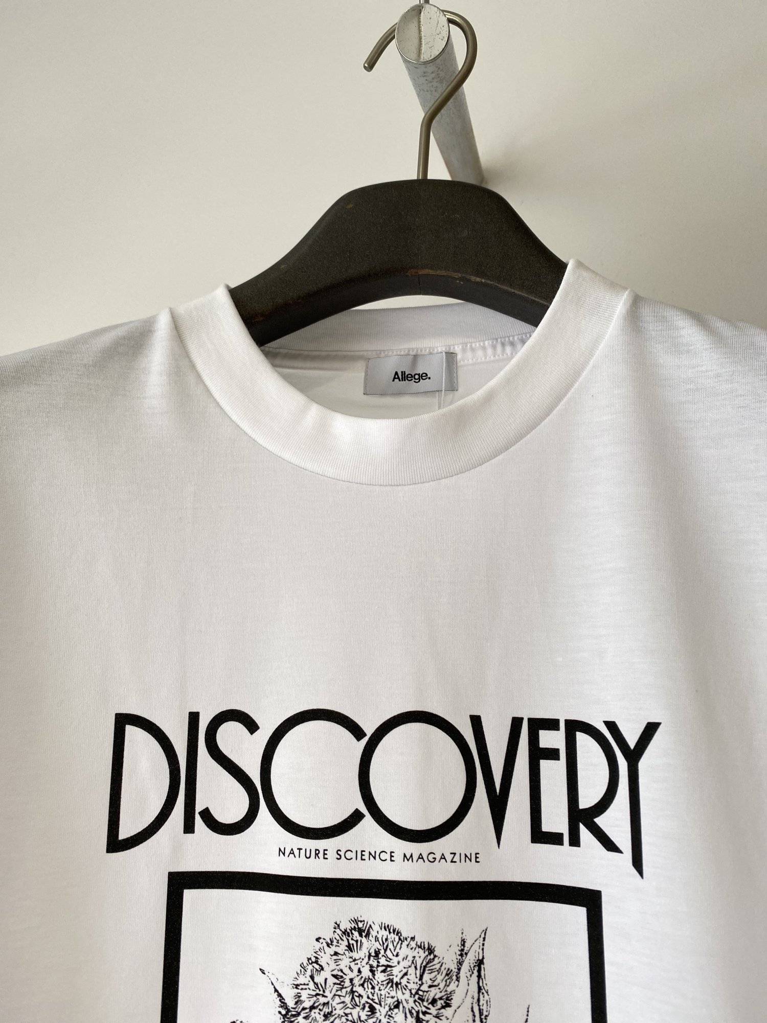 ALLEGE<br />Nature Science Magazine Tee / WHITE<img class='new_mark_img2' src='https://img.shop-pro.jp/img/new/icons14.gif' style='border:none;display:inline;margin:0px;padding:0px;width:auto;' />