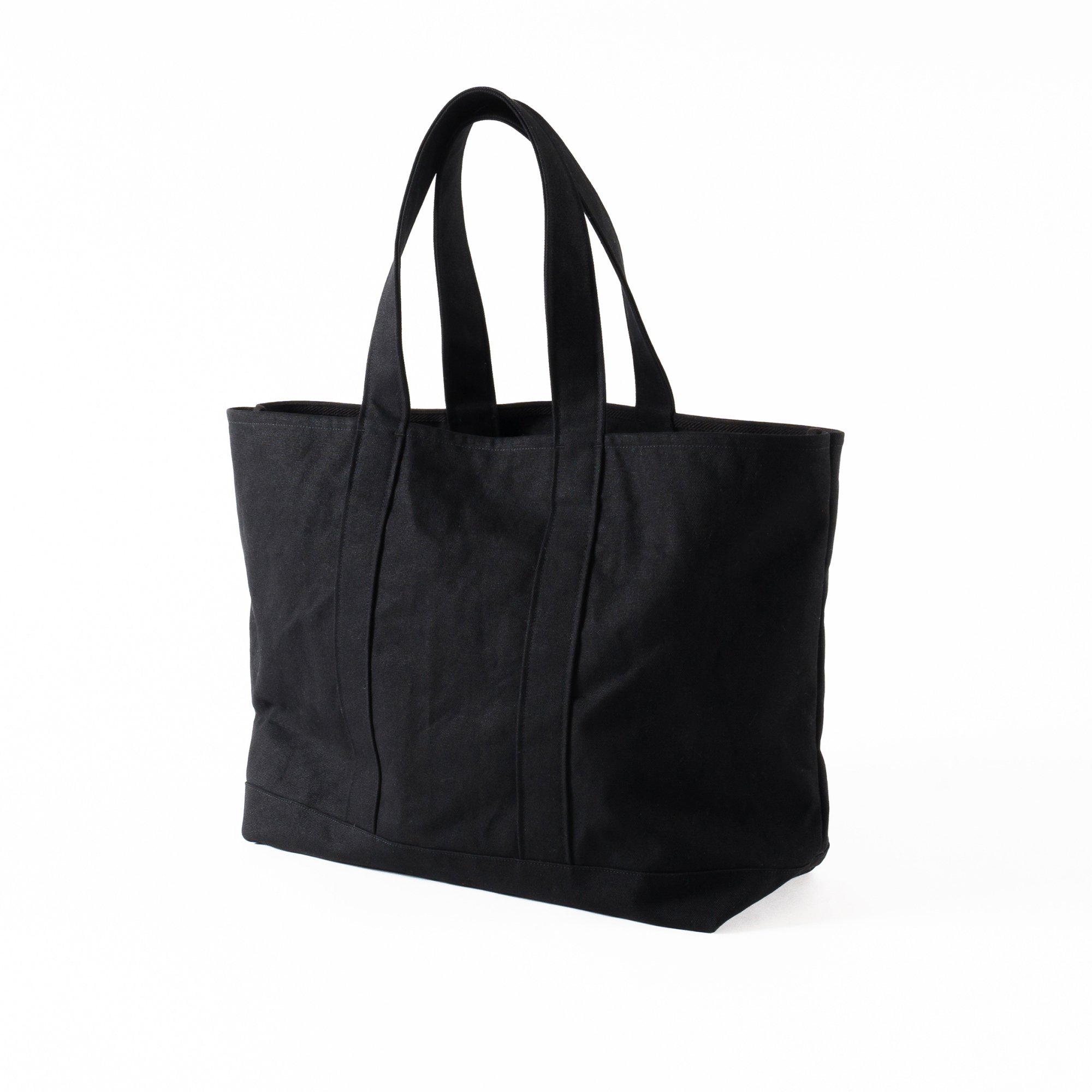 BLUFCAMP<br />Printed Tote Bag-15oz Canvas / Black<img class='new_mark_img2' src='https://img.shop-pro.jp/img/new/icons14.gif' style='border:none;display:inline;margin:0px;padding:0px;width:auto;' />