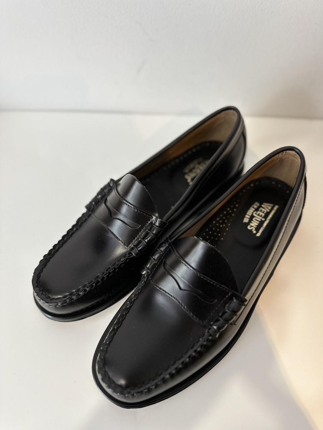 G.H.BASS<br />LARSON / BLACK (LEATHER SOLE)<img class='new_mark_img2' src='https://img.shop-pro.jp/img/new/icons14.gif' style='border:none;display:inline;margin:0px;padding:0px;width:auto;' />