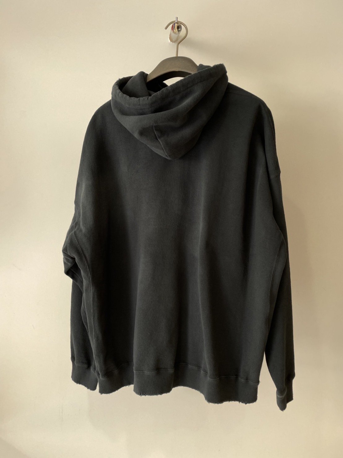DAIRIKU<br />Water-repellent Hoodie / Vintage Black<img class='new_mark_img2' src='https://img.shop-pro.jp/img/new/icons14.gif' style='border:none;display:inline;margin:0px;padding:0px;width:auto;' />