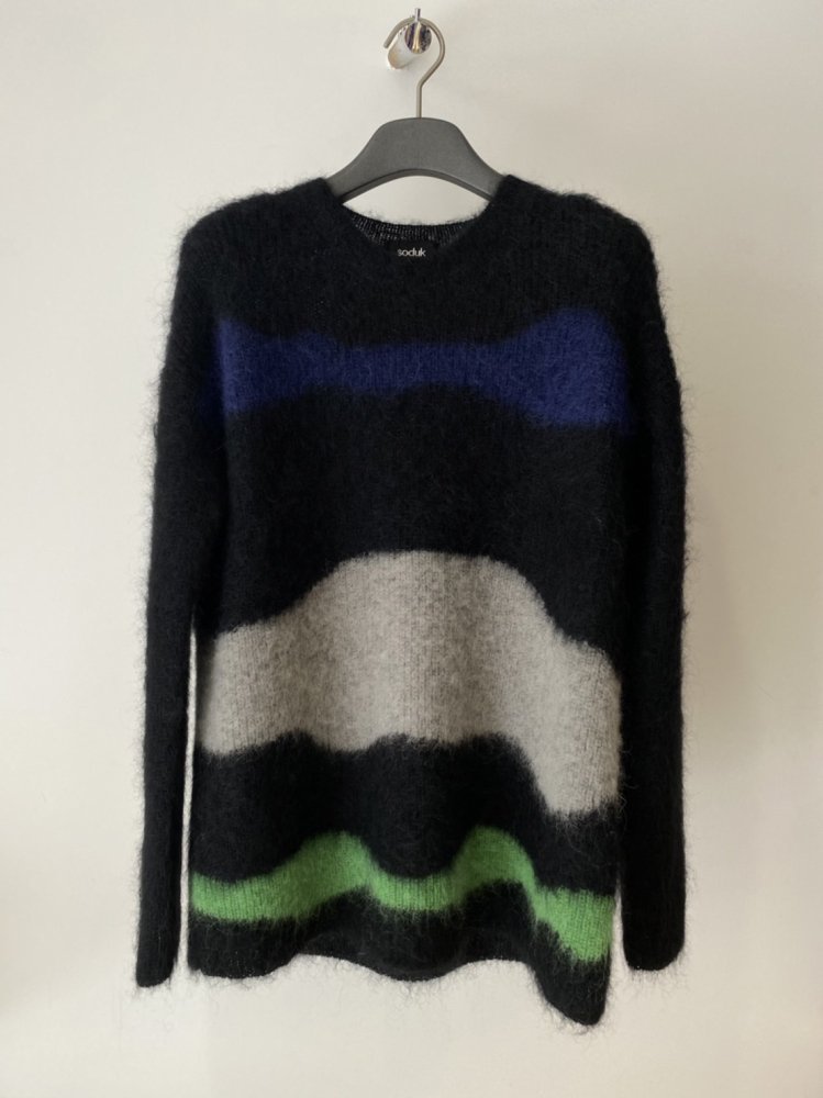 soduk<br />drawing knit top / black<img class='new_mark_img2' src='https://img.shop-pro.jp/img/new/icons14.gif' style='border:none;display:inline;margin:0px;padding:0px;width:auto;' />