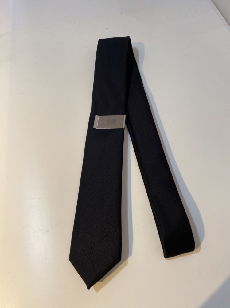 DAIRIKU<br />Wool Tie with Money Clip / Black<img class='new_mark_img2' src='https://img.shop-pro.jp/img/new/icons14.gif' style='border:none;display:inline;margin:0px;padding:0px;width:auto;' />