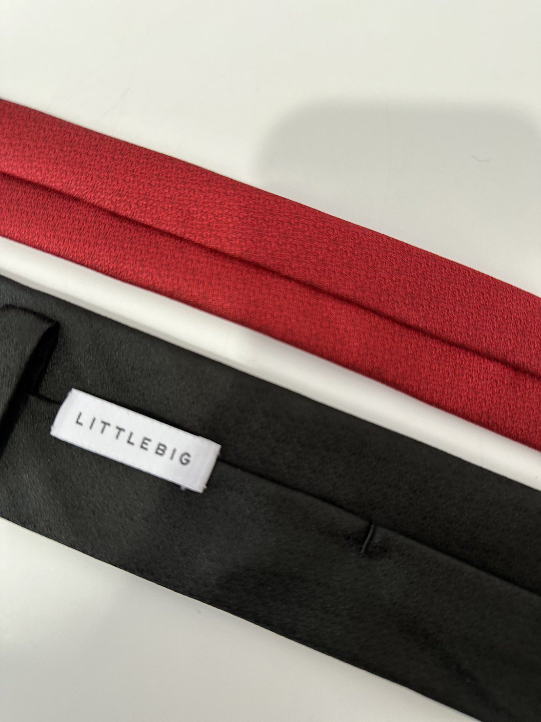 LITTLEBIG<br />2Tone Narrow Tie / Black&Red<img class='new_mark_img2' src='https://img.shop-pro.jp/img/new/icons14.gif' style='border:none;display:inline;margin:0px;padding:0px;width:auto;' />