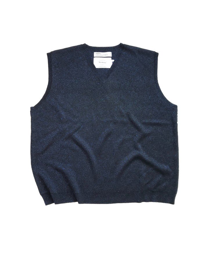 DAIRIKU<br />Oversized Lame Knit Vest / Navy<img class='new_mark_img2' src='https://img.shop-pro.jp/img/new/icons14.gif' style='border:none;display:inline;margin:0px;padding:0px;width:auto;' />