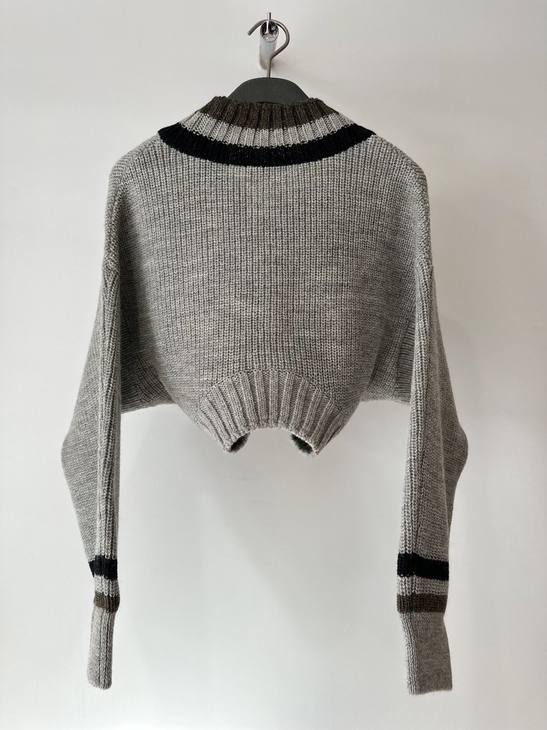 soduk<br />up side down knit top / gray<img class='new_mark_img2' src='https://img.shop-pro.jp/img/new/icons14.gif' style='border:none;display:inline;margin:0px;padding:0px;width:auto;' />